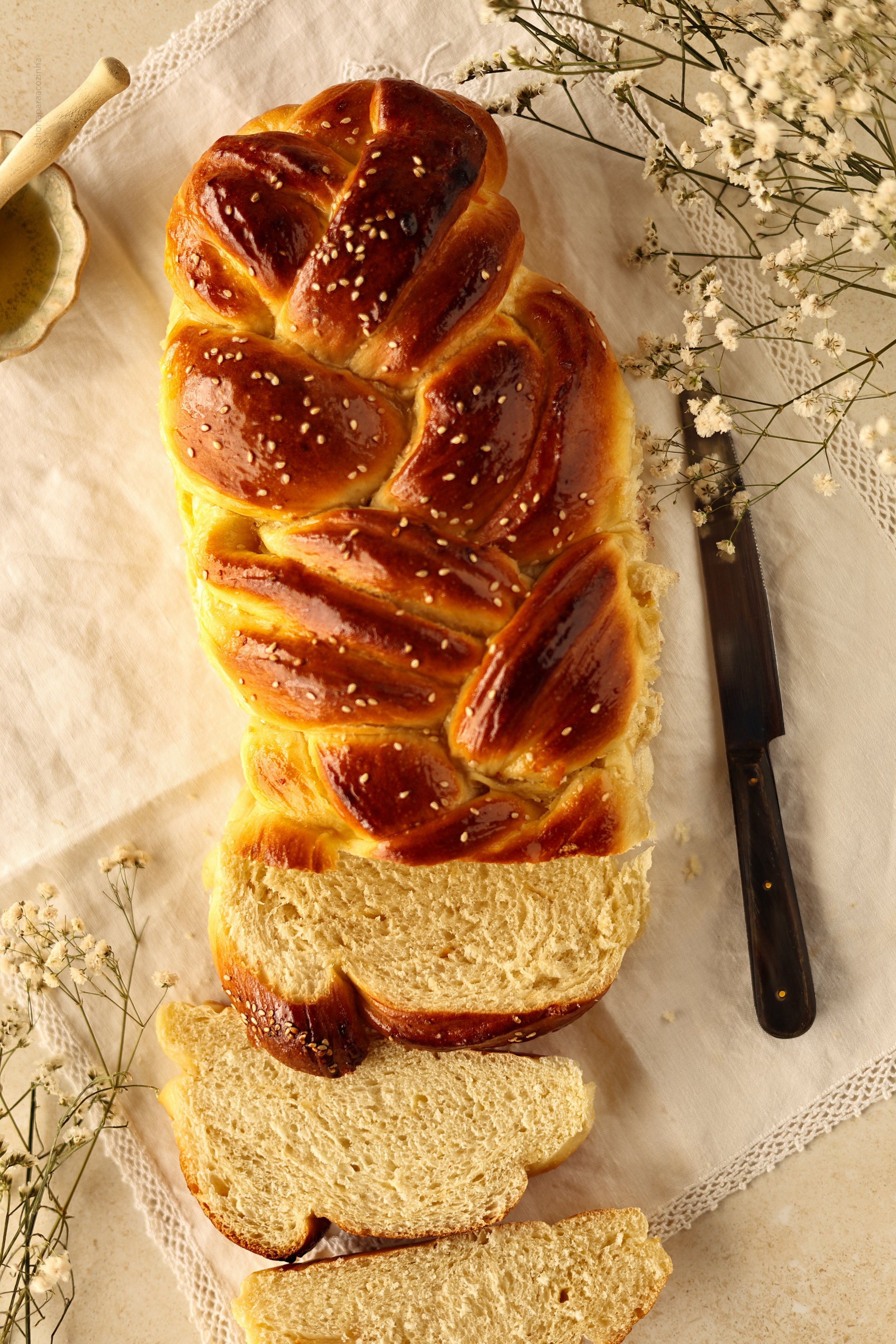 Challah Recheado com Compota de Ananás e Coco