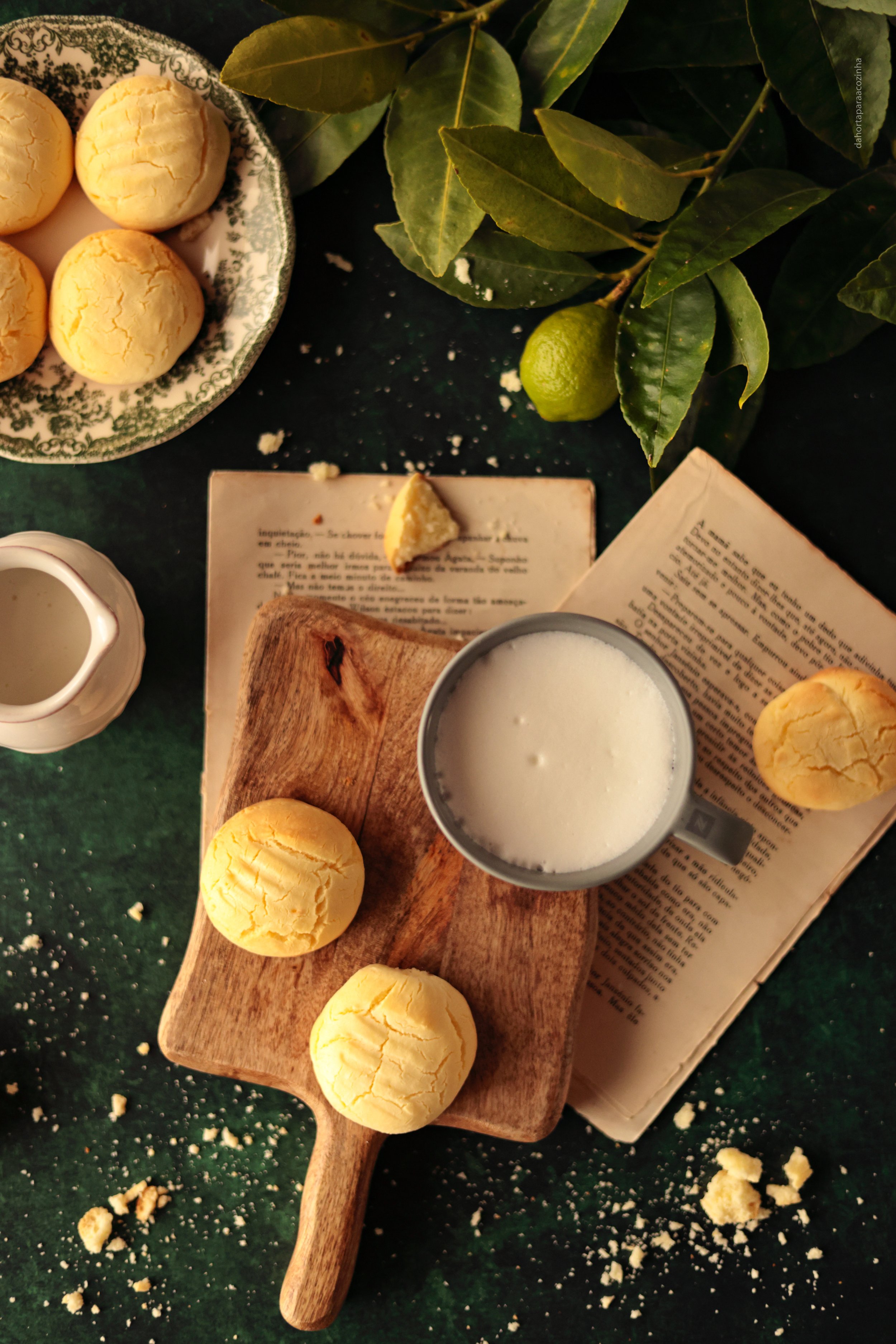 Bolachas de farinha maisena com lima e sal