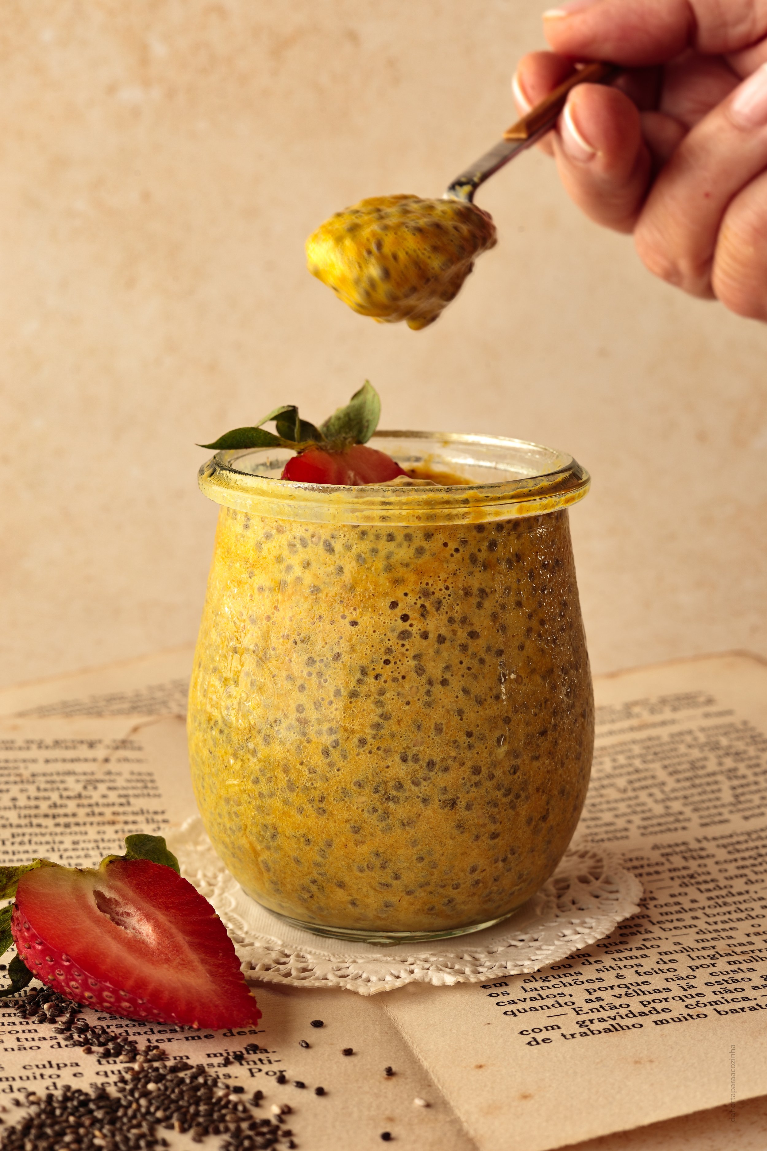 Pudim de Chia, Banana e Cúrcuma