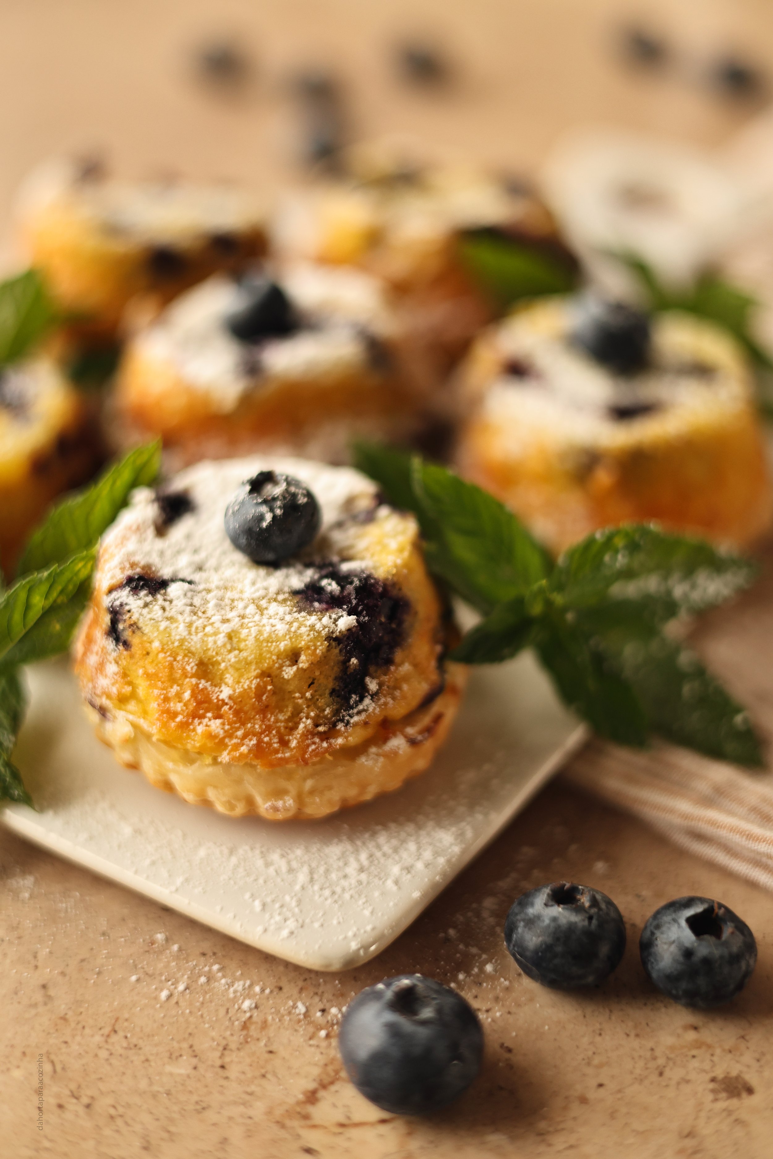 Muffins Invertidos com Mirtilos