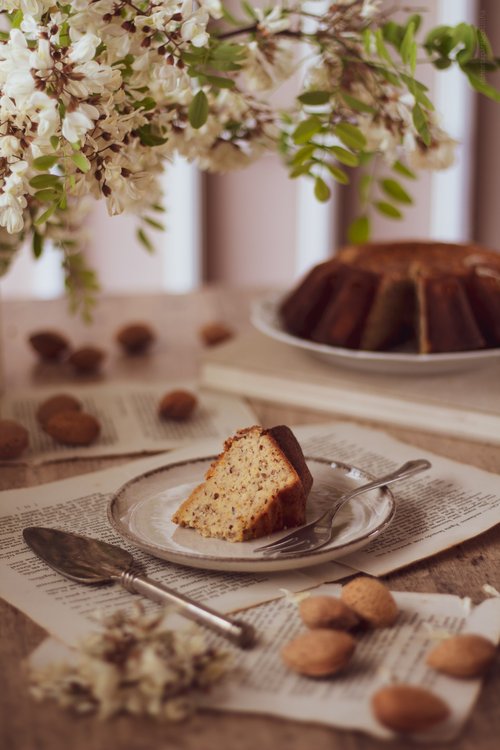Bolo de Amêndoa com Flor de Laranjeira — Da Horta Para A Cozinha