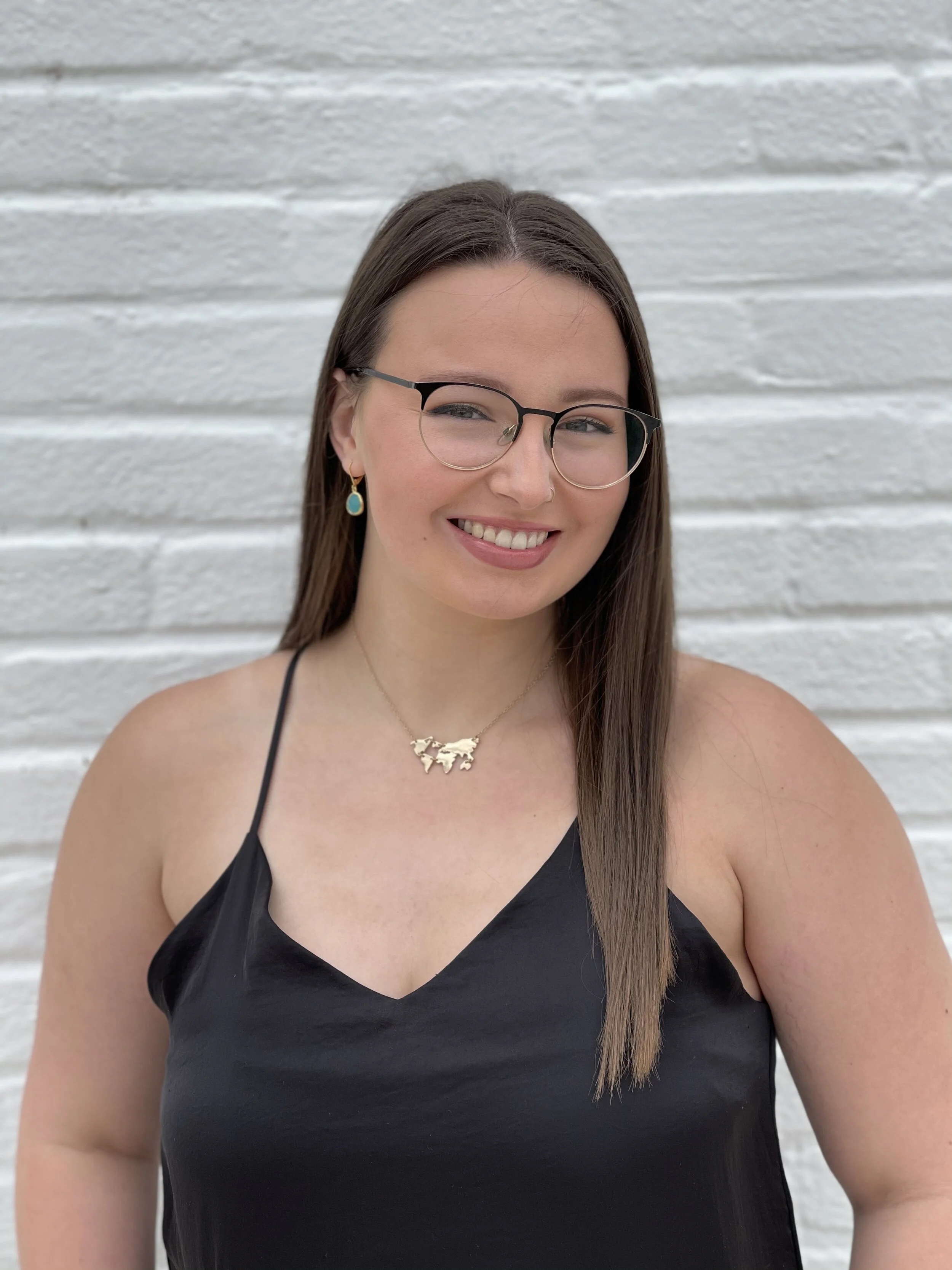 Community Class with 2021 Momentum Artist Shannon Smyth