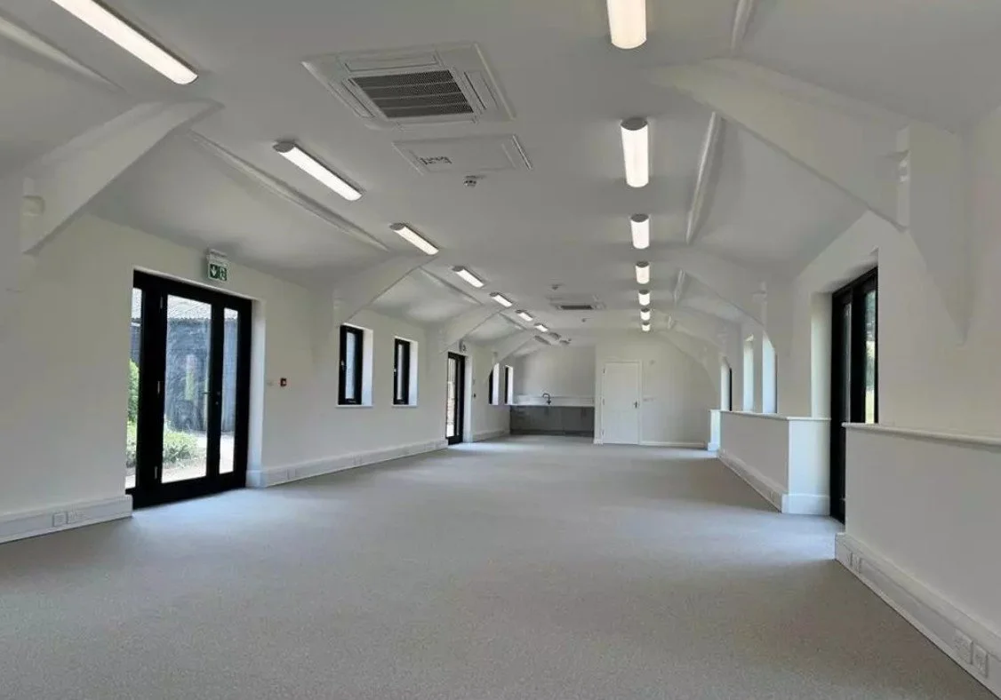 estate agent.jpg