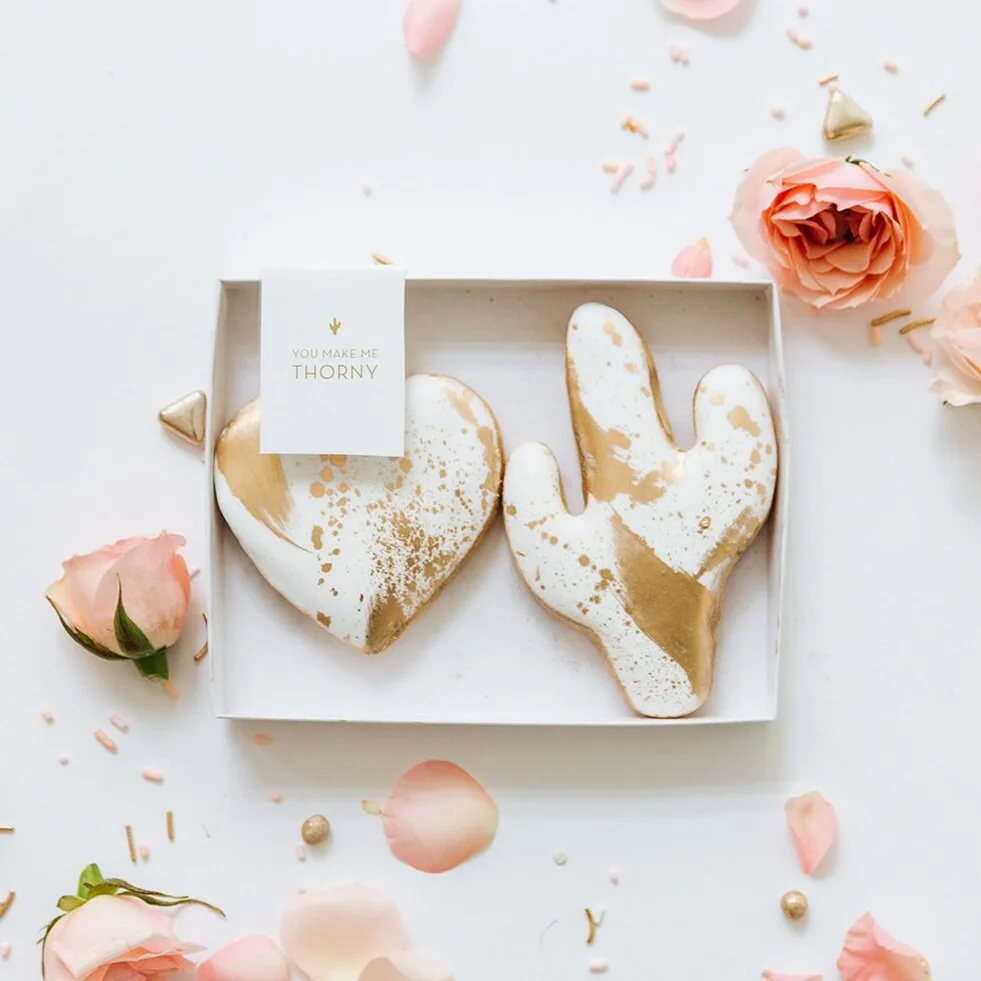 V-DAY - YOU MAKE ME THORNY - White and Gold