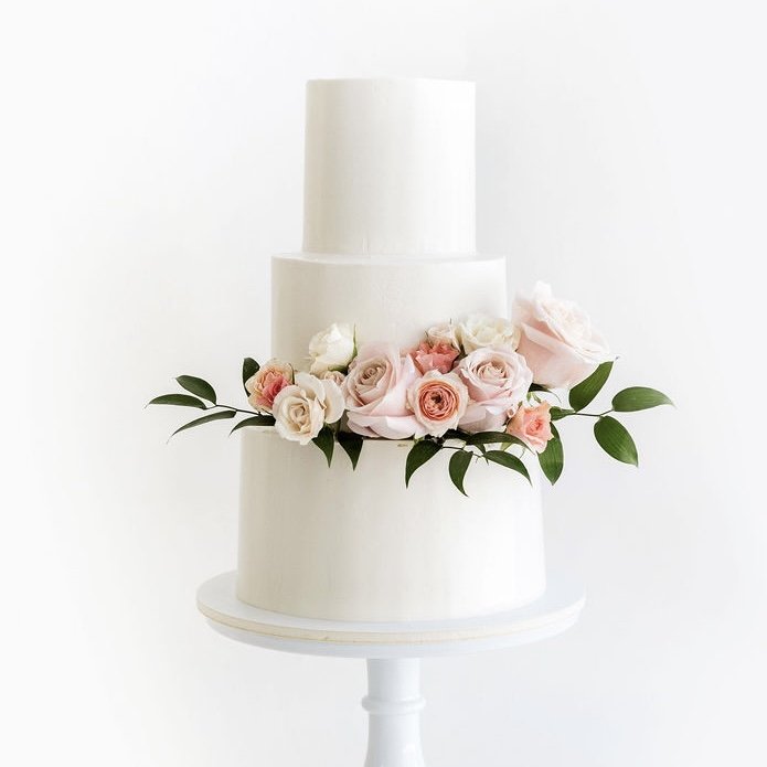 Metallic Brush & Flowers — RUZE CAKE HOUSE