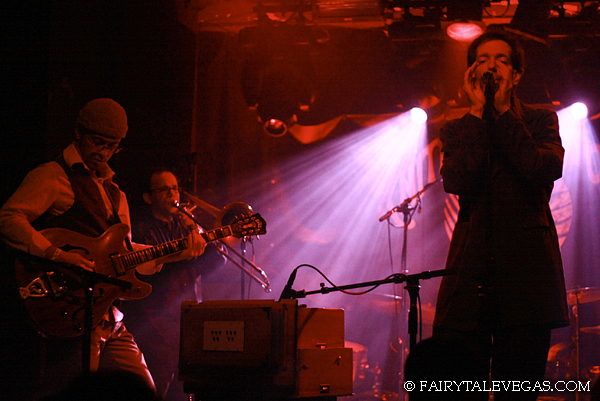 2009 Knitting Factory NYC, photo by Fairytale Vegas (Andrew Stern, Doug LaRosa, Brian Carpenter)