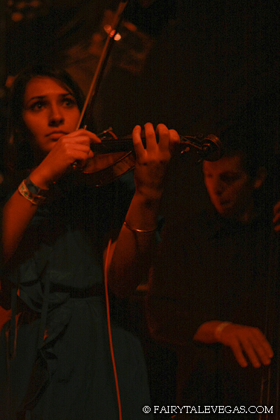 Paran Amirinazari, Beat Circus 2009 Knitting Factory NYC, photo by Fairytale Vegas