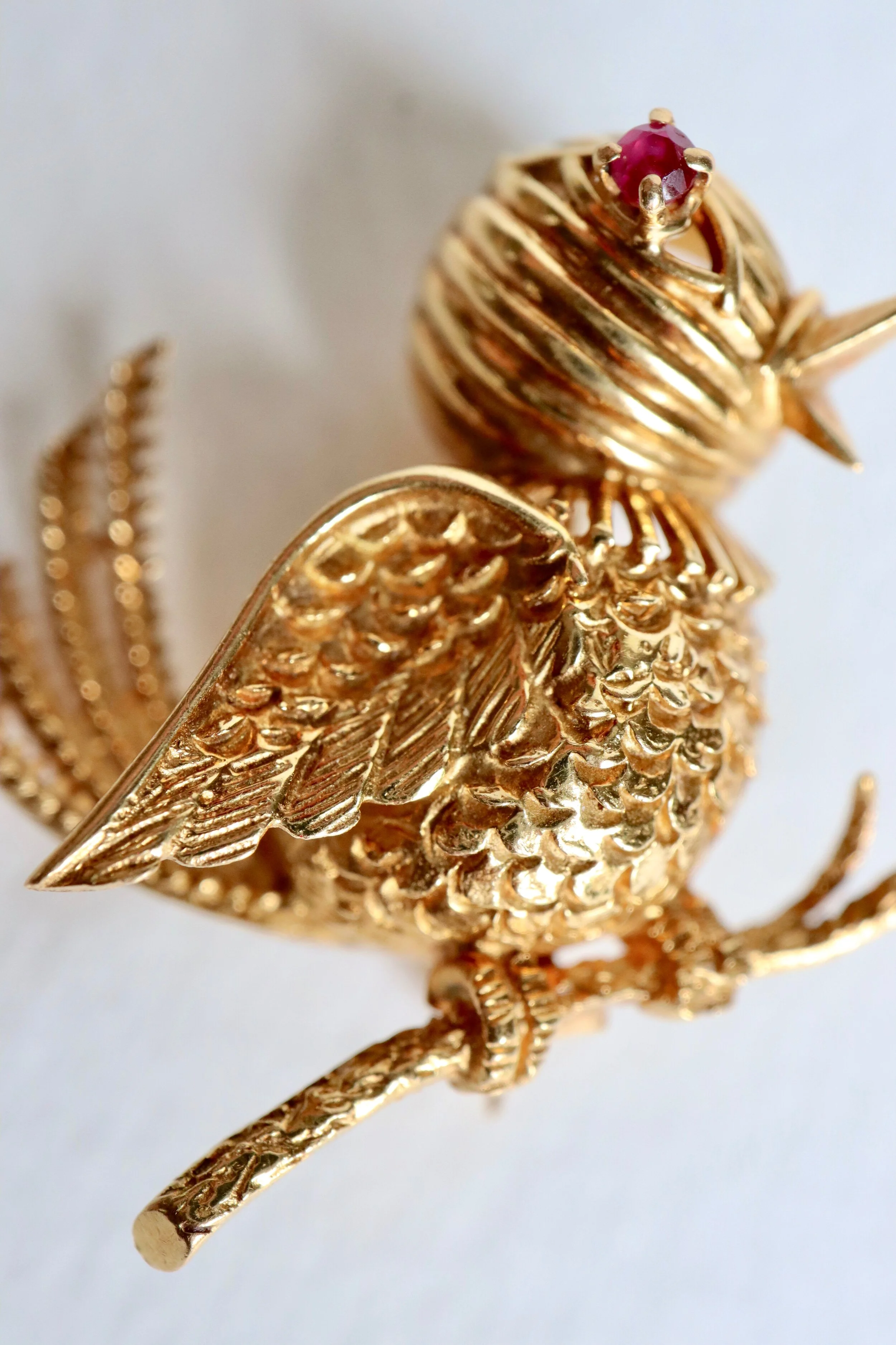 Broche Ancienne En Or Jaune 18 Carats Sertie De Rubis - Bijou Vintage Précieux