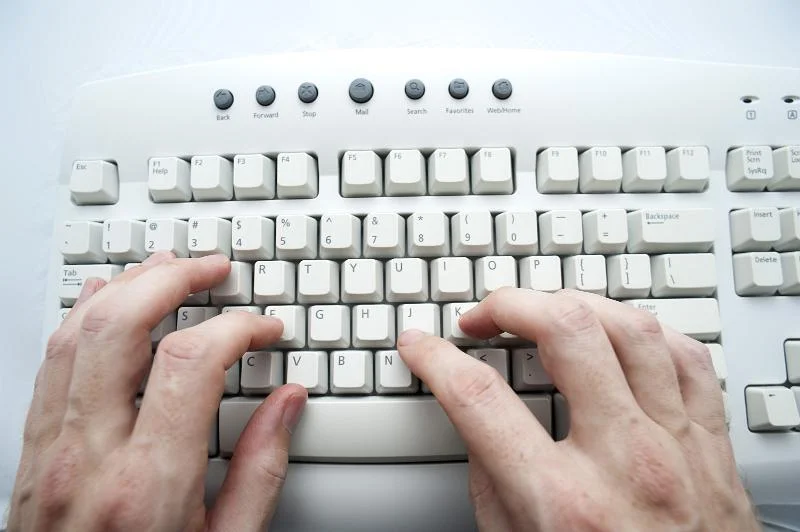computer_typing.jpg