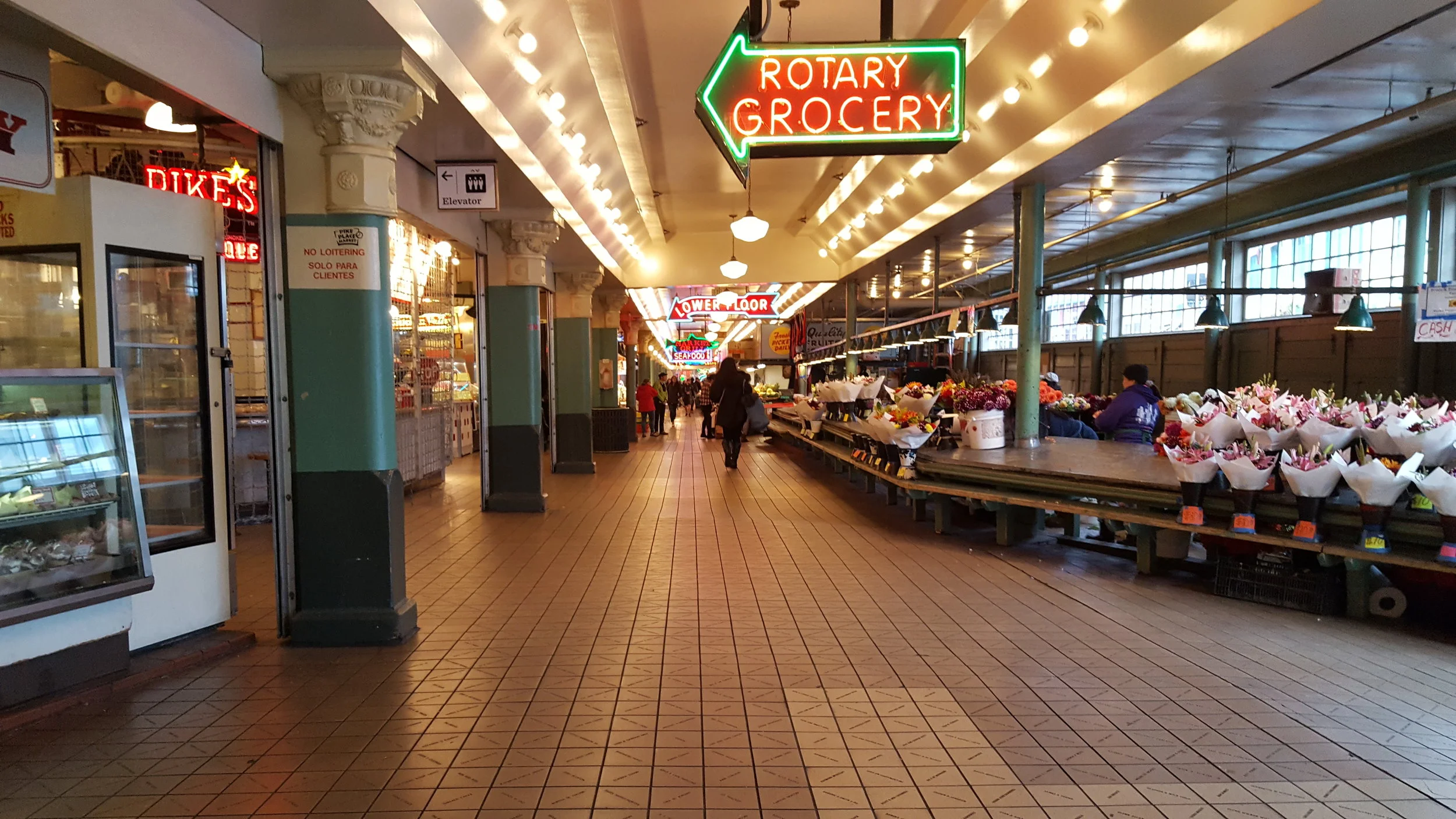 Pikes Place Market (2016)