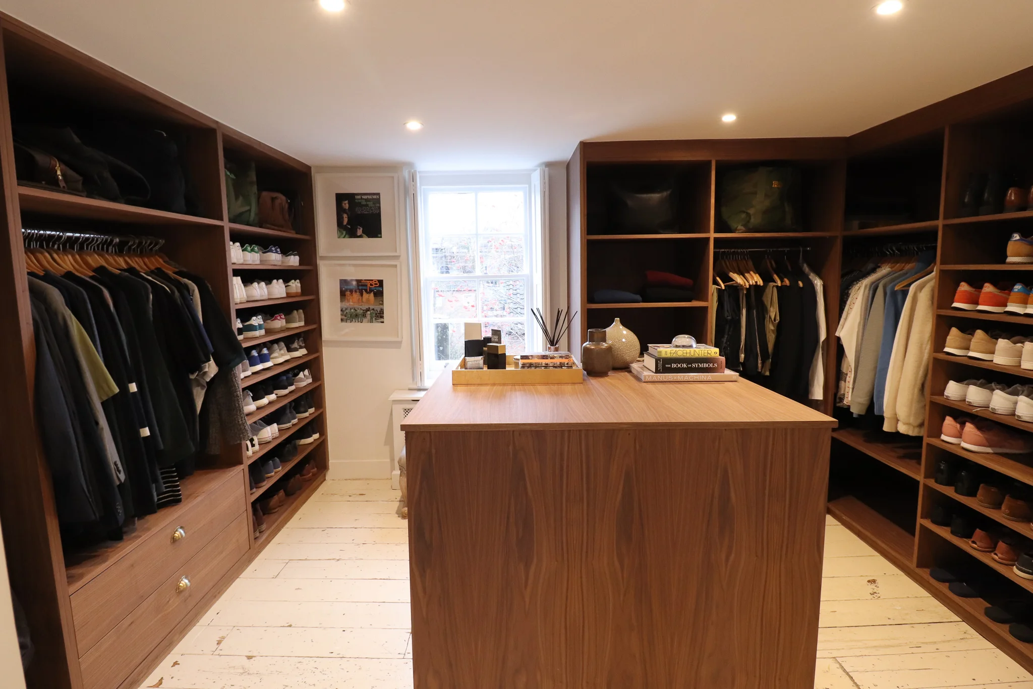 PRESTIGE BUILD, WALKIN CLOSET, BESPOKE, WALK IN WARDROBE, RENOVATION.jpg