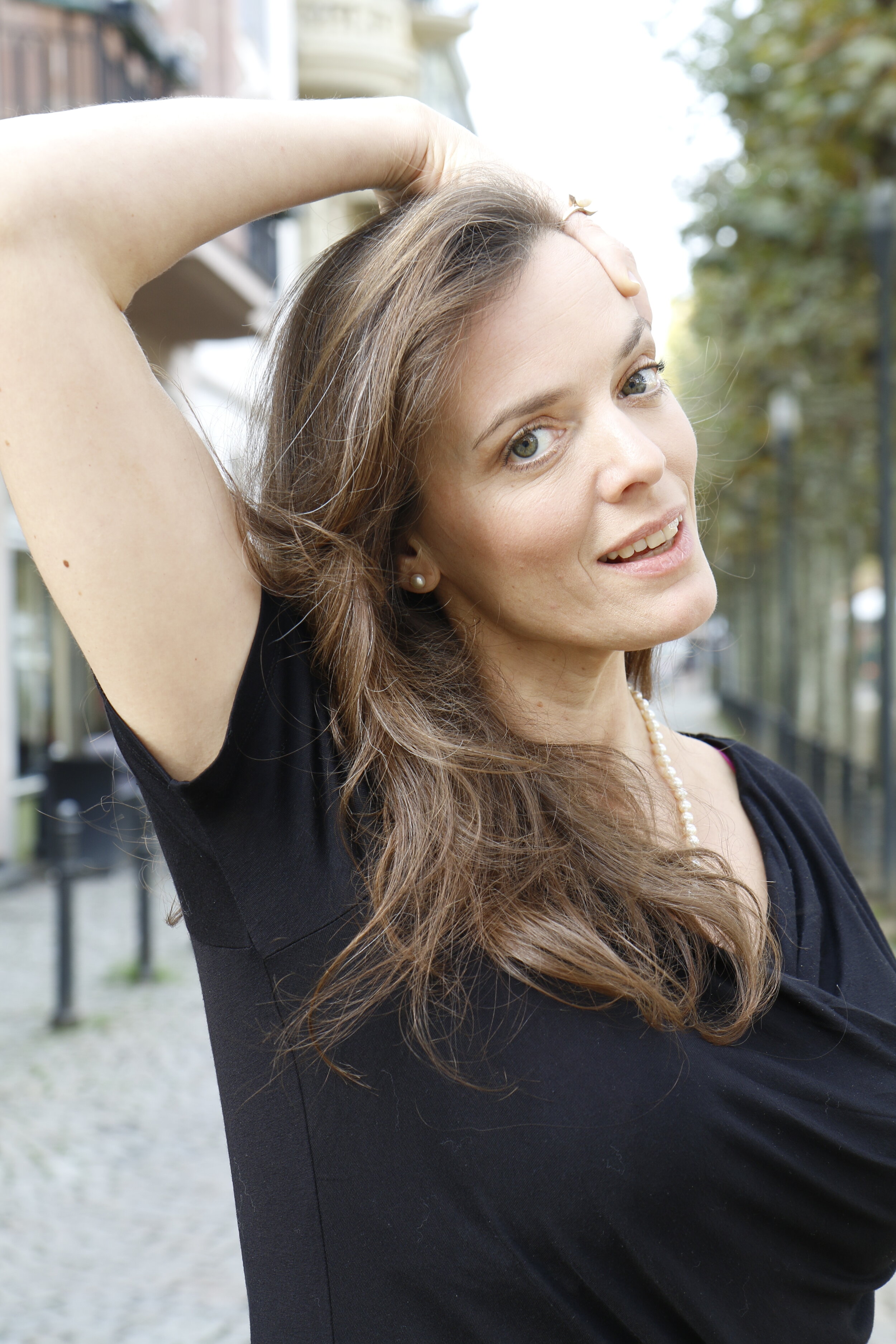 Modul 3 The Shape: Face Yoga für straffe Konturen, Hals und Decollete Tai Chi Schule Wiesbaden entfällt