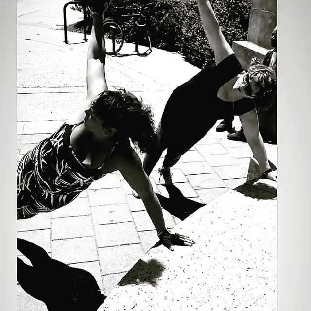 BOOTCAMP IS ON THIS SUNDAY(6/23)!!
•
•
Meeting at the front of the art museum steps! Bootcamp will be held every Sunday for the Summer 1-2PM! •
‼️Check my IG for any potential cancelations‼️
•
All levels, ages, women & men are