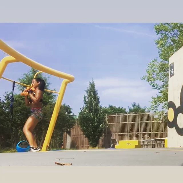 Great outdoor workout! Full body BLASTER!
•
•
#healthcoach #morganmotivation #outdoorworkout #fitchick #fitnessinspiration #fullbodyworkout •
•
🎼‼️uncensored music‼️🎼