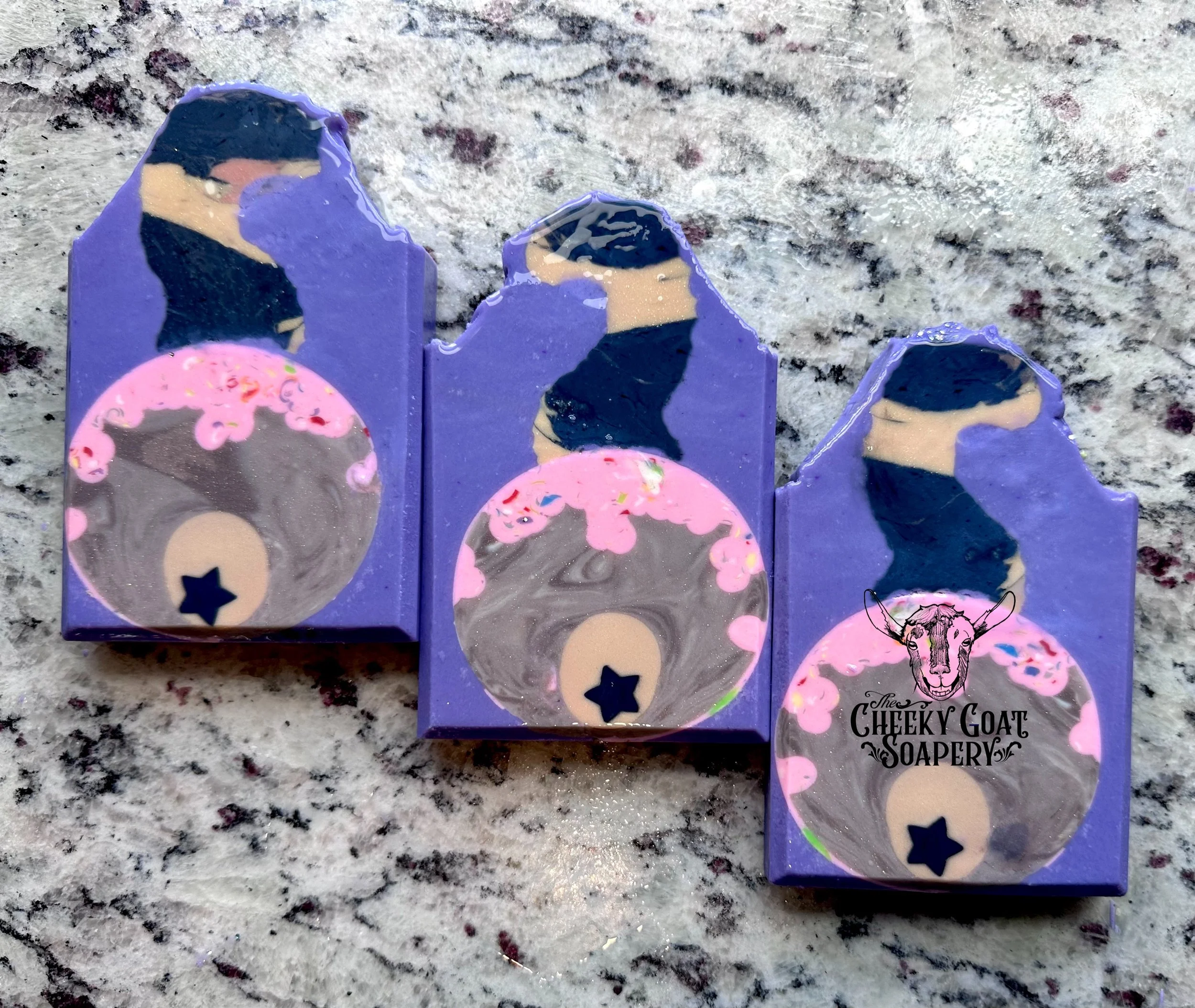 Doughnut Hole- Short- Scented in Clean Cotton, Citrus, and Hibiscus (Copy)