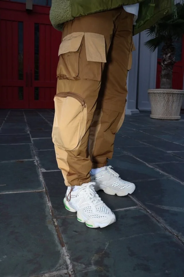 9988D0AE-003E-439C-8C67-C3D36B78B7B0