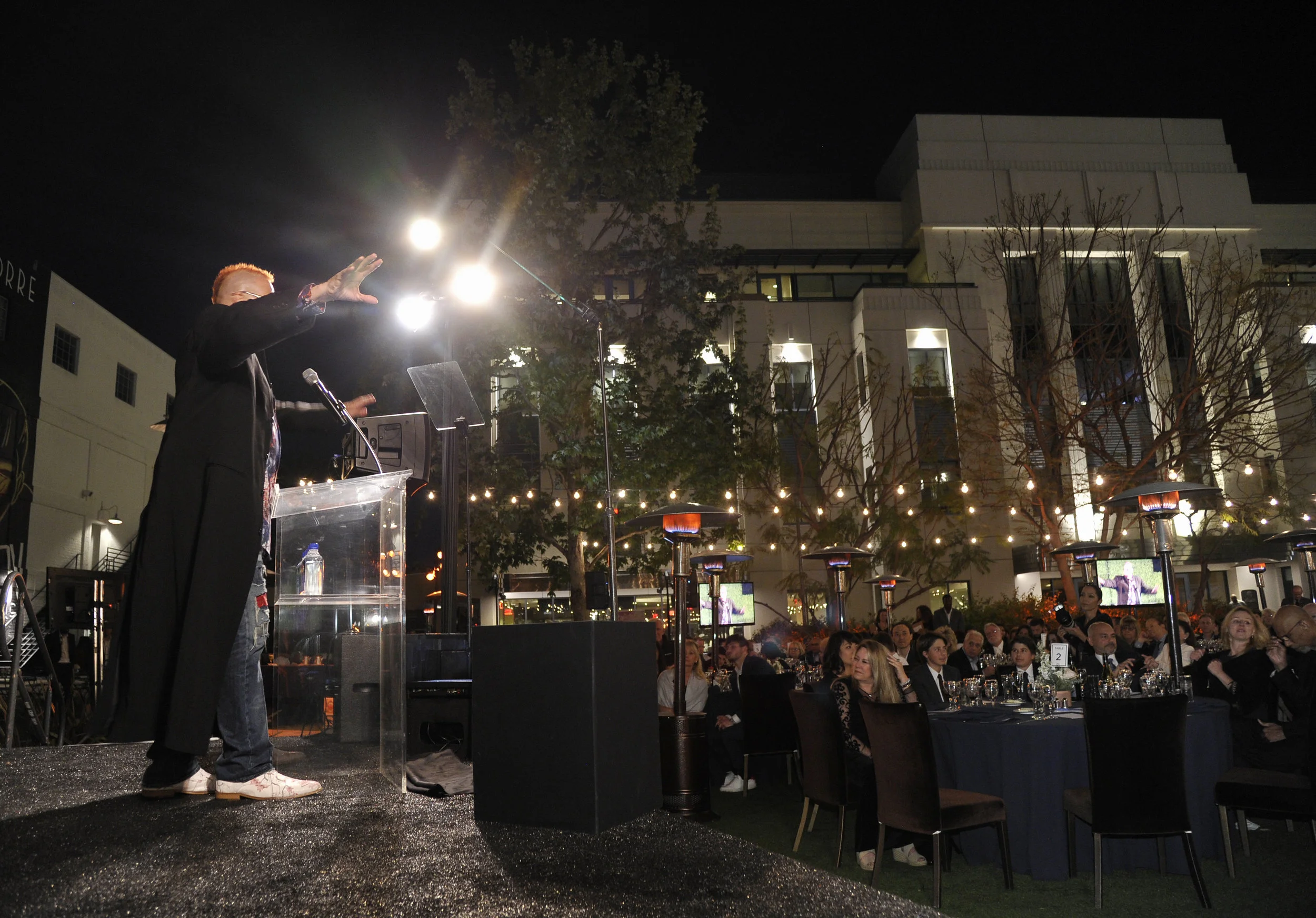 Fulfillment Fund spring gala honors UCLA, raises nearly $900k to support forward-thinking leaders of tomorrow