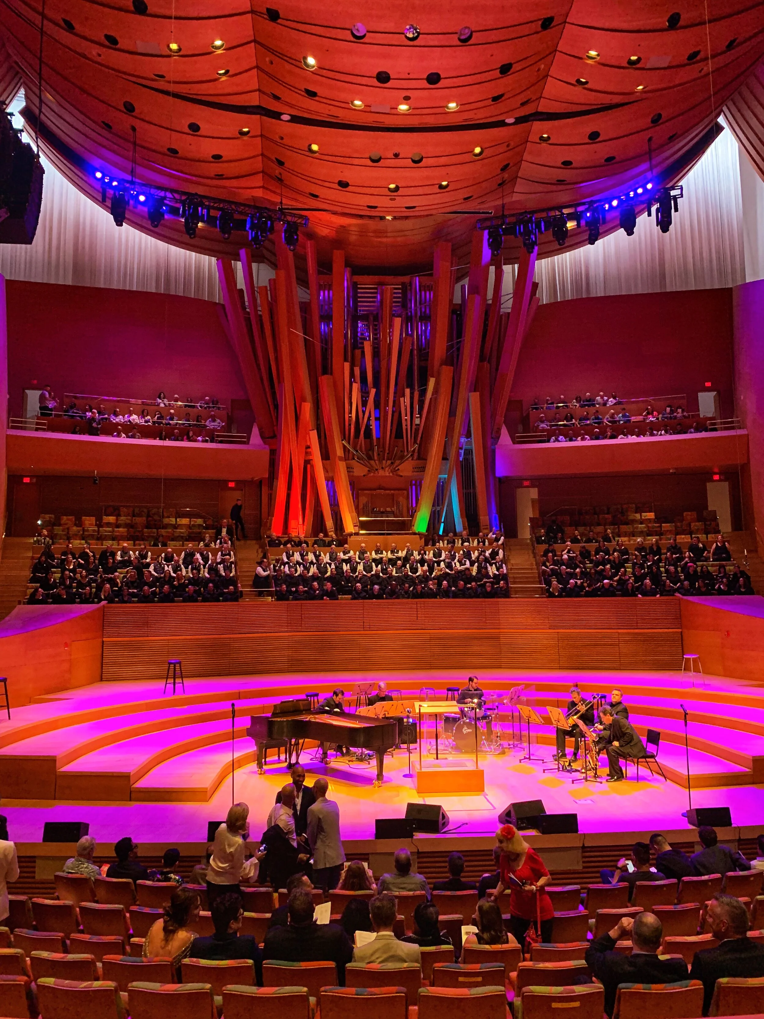 Gay Men's Chorus celebrates dual anniversary at star-studded gala
