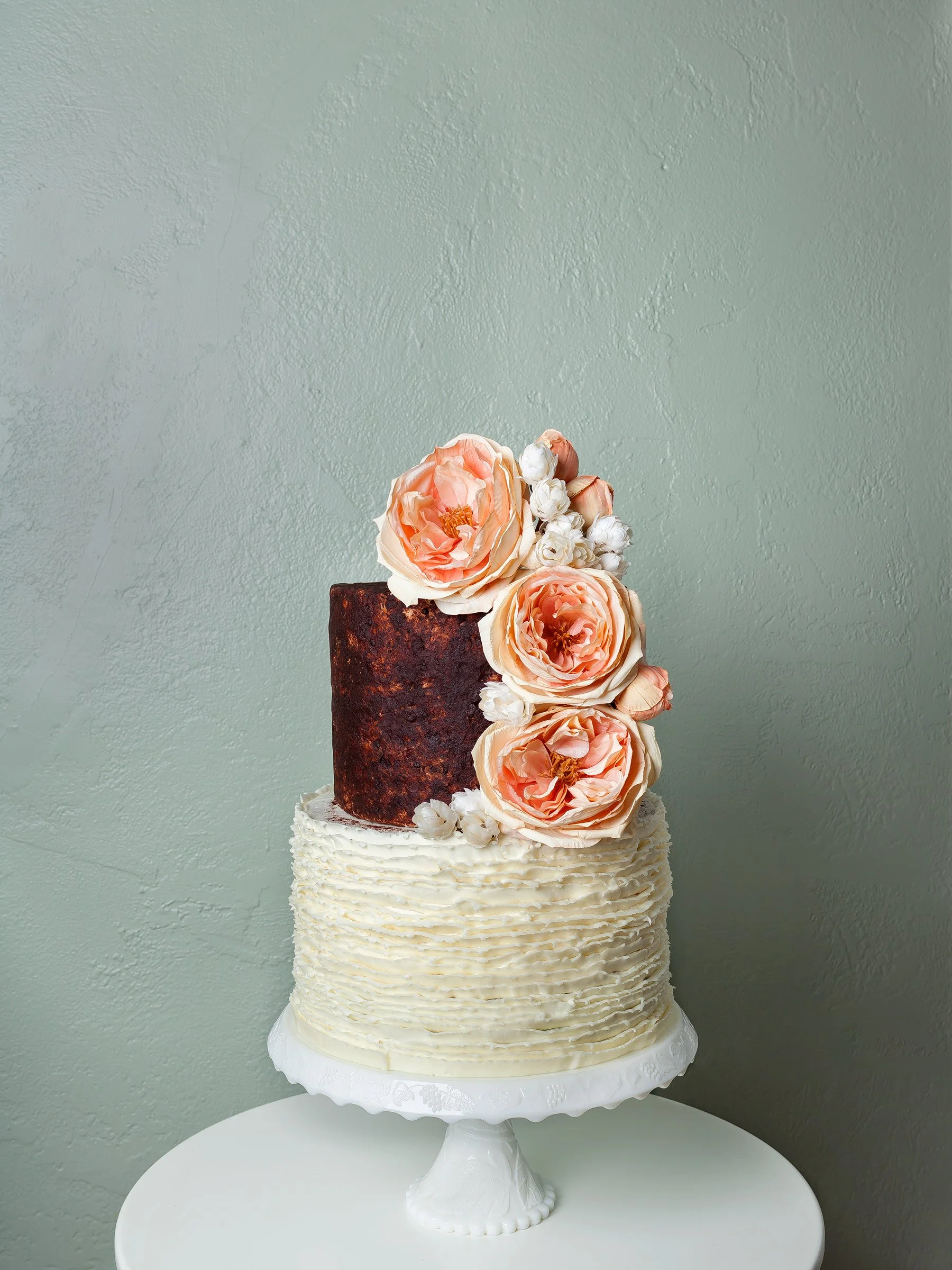 Chocolate-Vanilla-Tall-rose-cake_for-web.jpg