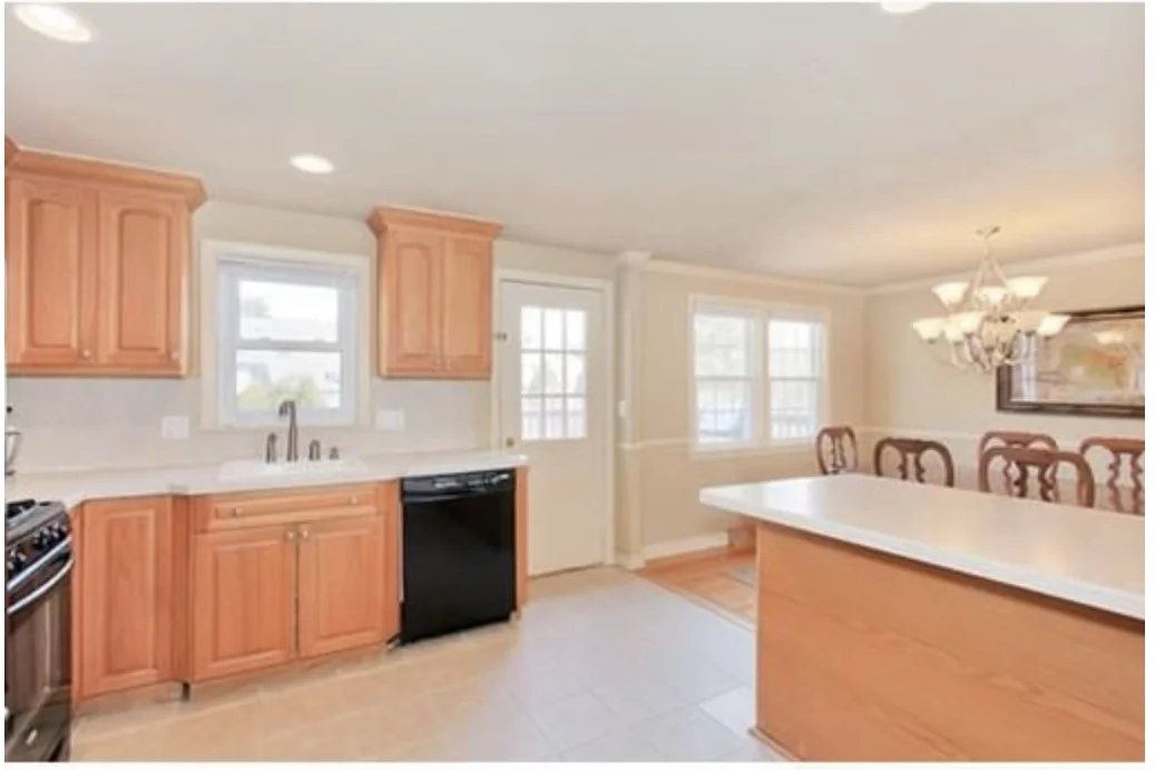 So open and spacious! But where have all the cabinets gone?