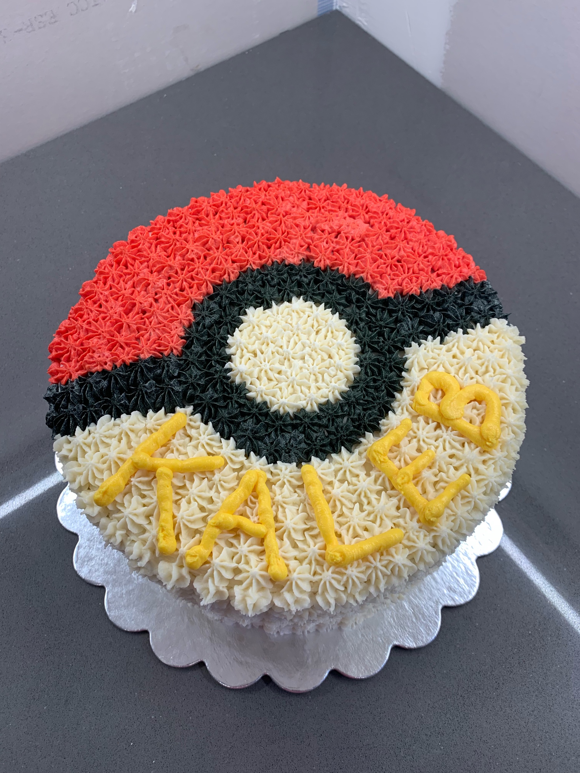 Triple layer birthday cake (Copy)