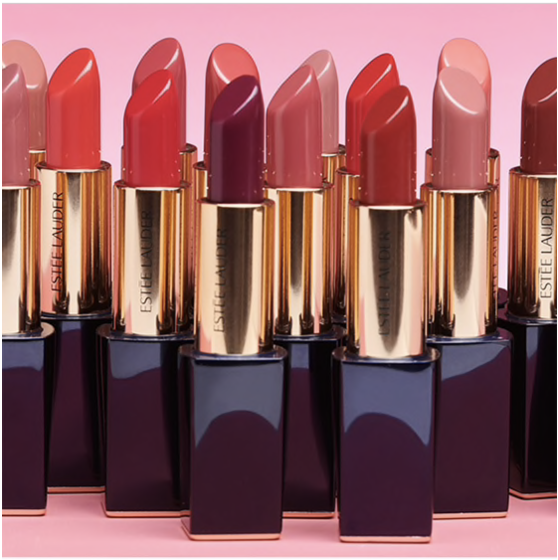 Estee lauder pure color envy sculpting lipstick. Губная помада эсте лаудер. Помада эсте лаудер pure color envy. Estee lauder матовая помада. Помада эсте лаудер пур колор.