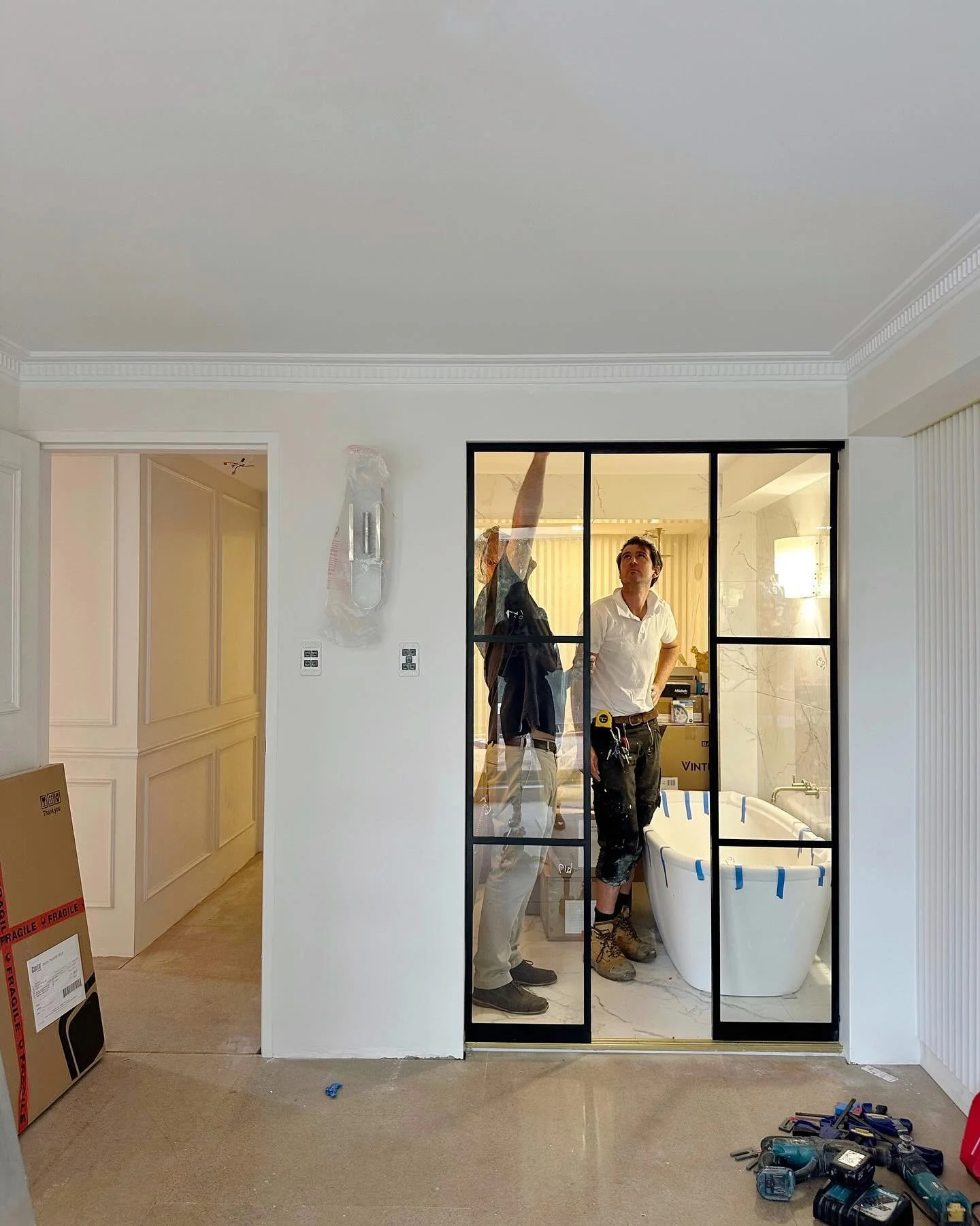 TnT&bull; CONSTRUCTION
.
Build by @platre_deco_building 
.
#atelierchardonarchitecture  #architecture #interiors #interiordesign #interiordesigns #lifestyle #sydney