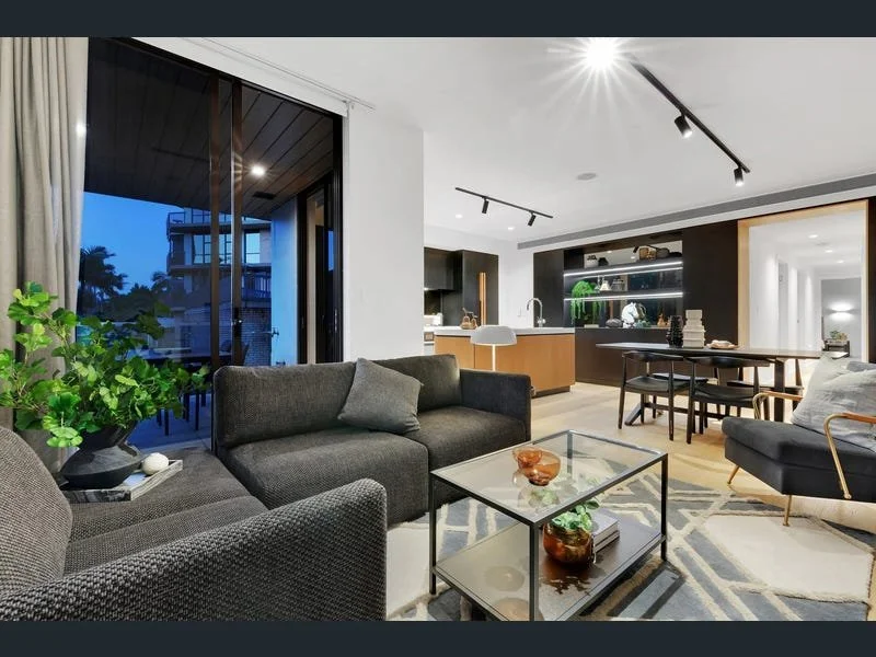 real estate 001.jpg