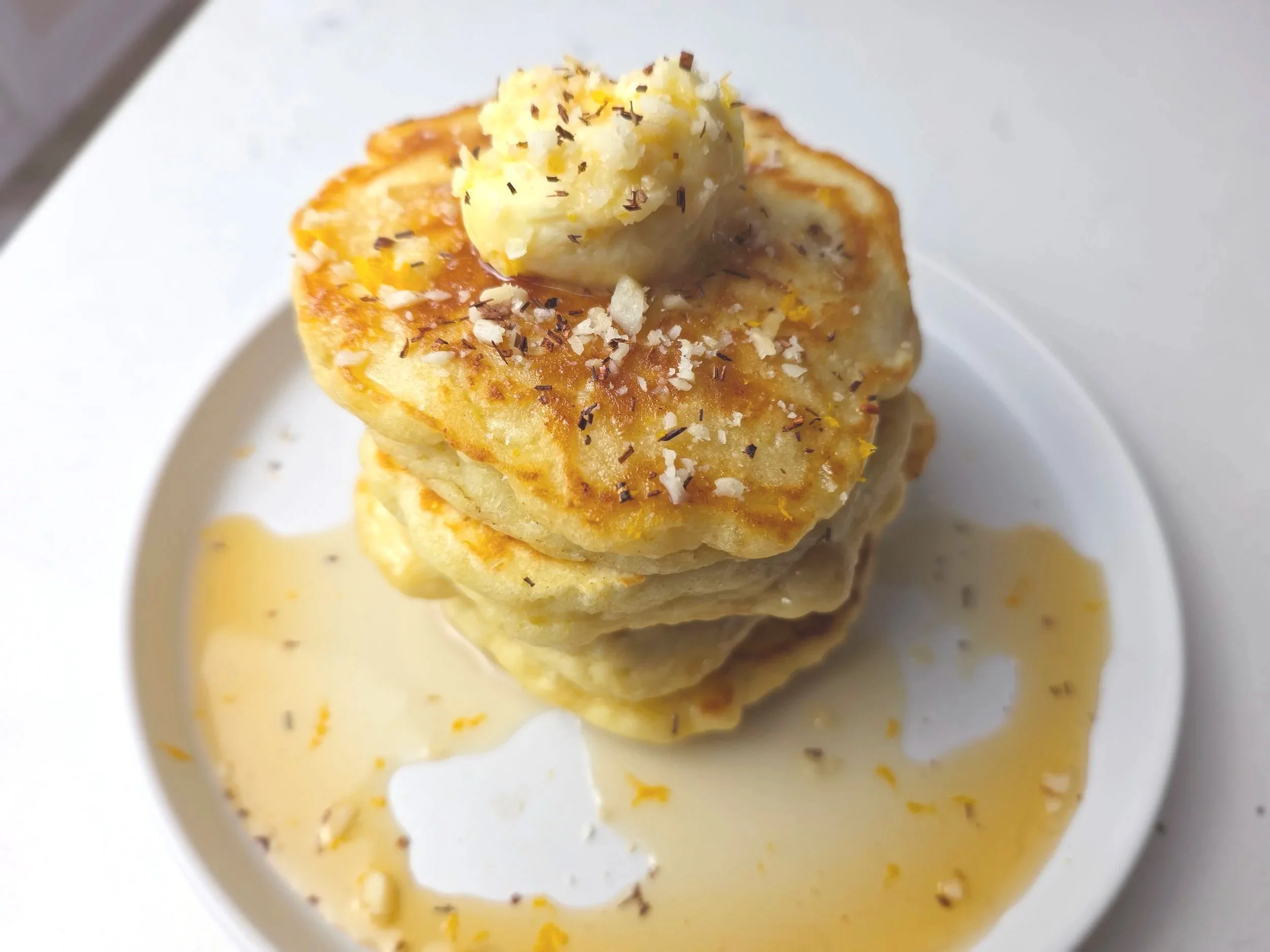 Fluffy Macademia Nut Pancakes with Honey Rooibos Syrup