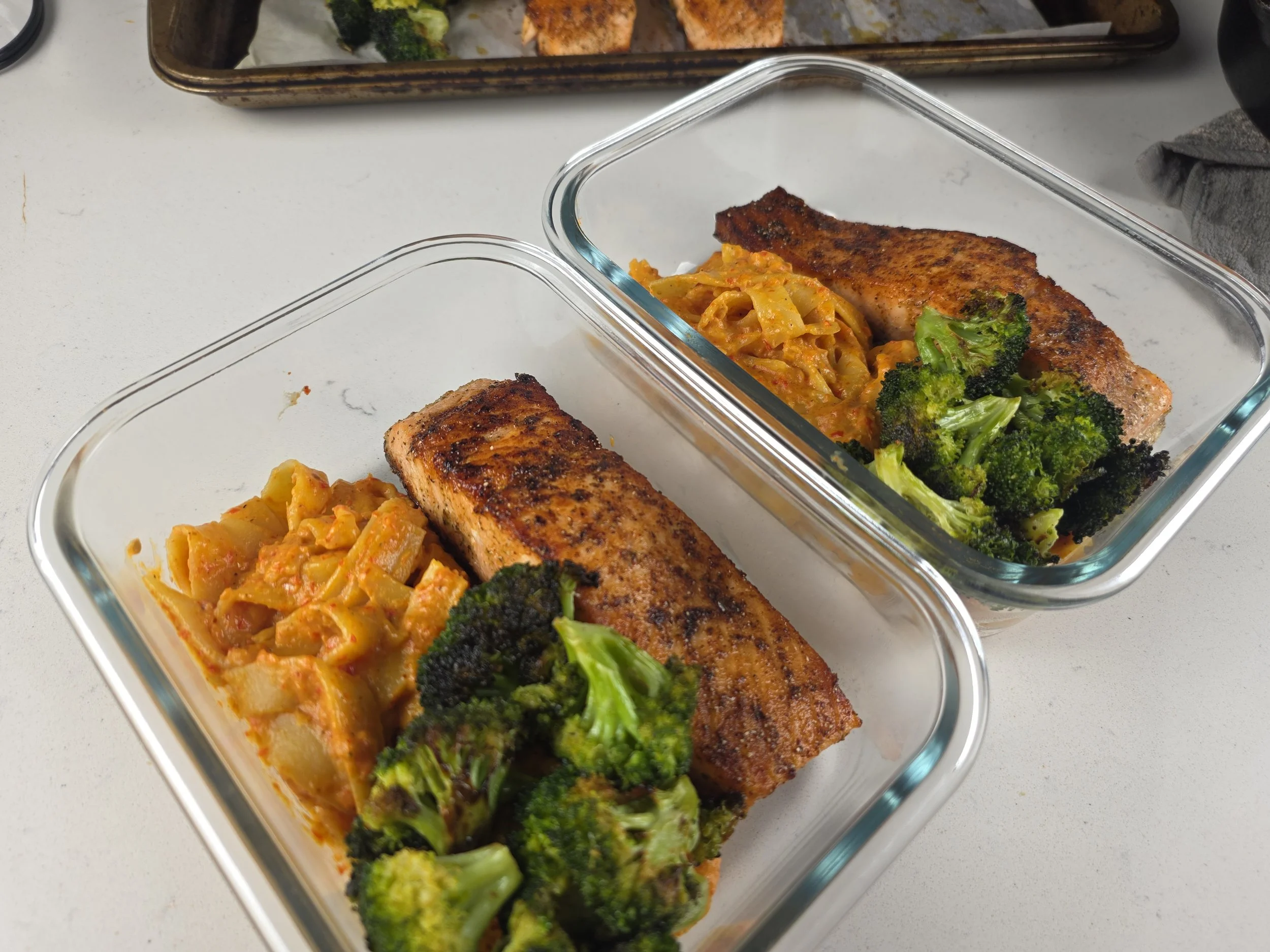 Meal Prep: Pan-Seared Salmon with Creamy Pepper Sauce Pasta