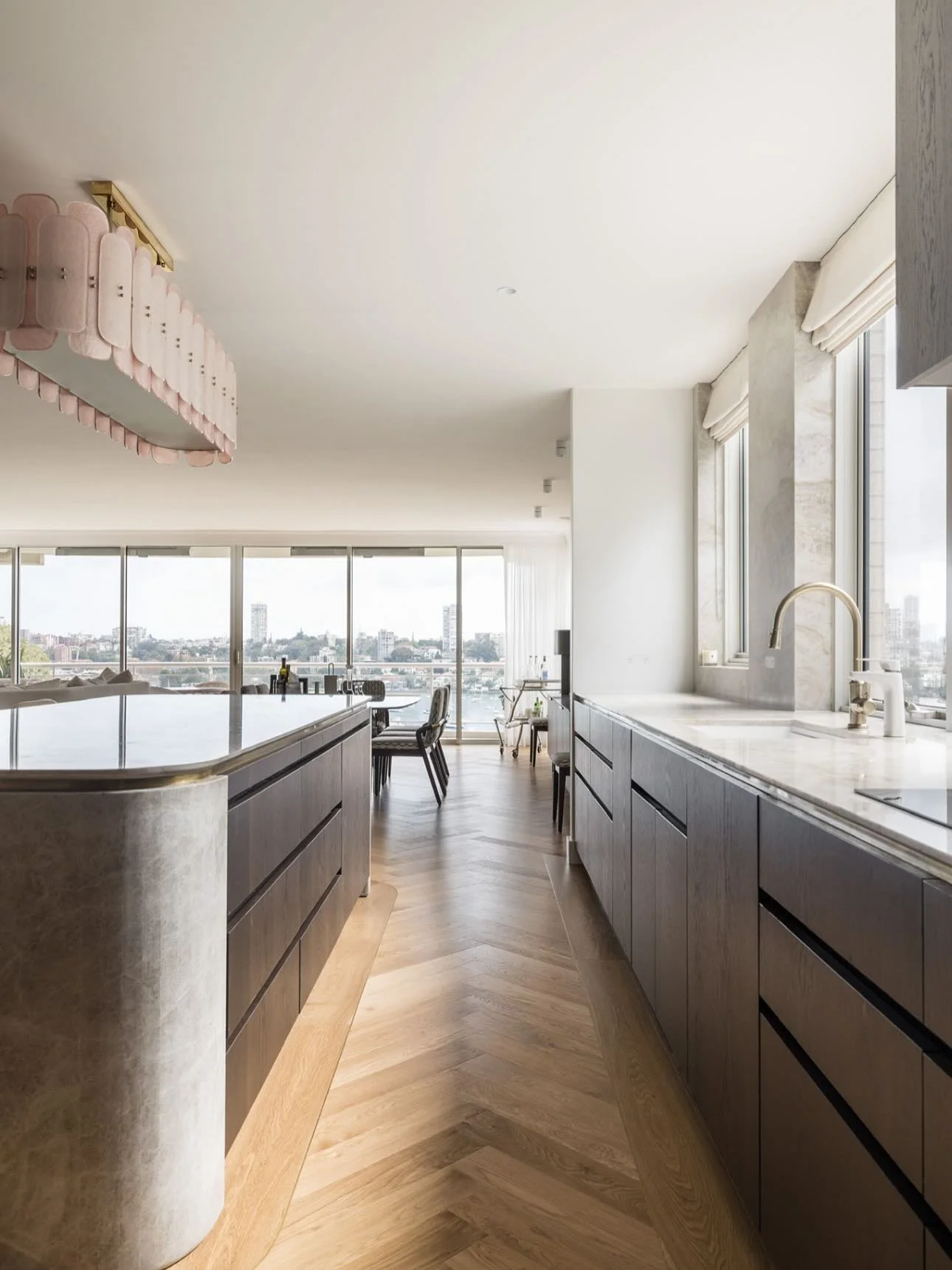 The Wolseley kitchen showing off all the WOW factor the client asked for. 💫🤎🤍
&lsquo;Wow&rsquo; is not my jam &hellip; I&rsquo;m usually more of a &lsquo;stay calm and carry on&rsquo; type of designer&hellip; softly spoken spaces that are serene, 