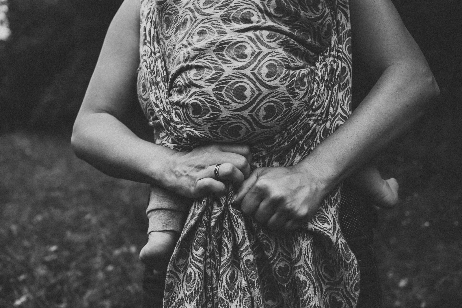 AllesbeginntMitDirKarolinRögnerMotherhoodFamilienfotografieJenaTrageberatungHebammeJenaApoldaWeimarNaumburgSaaleHozlandKreisErfurt-25.jpg