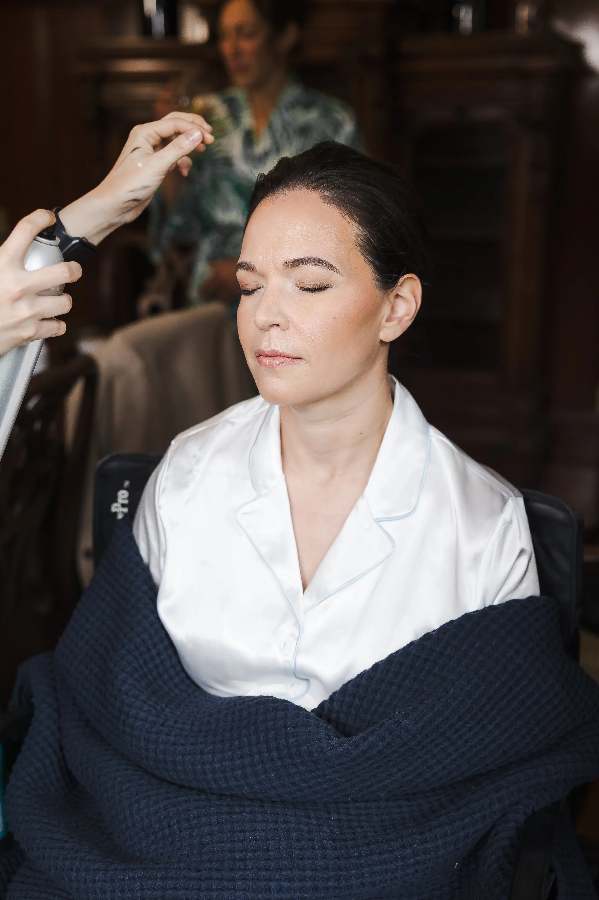01-GETTING-READY-L&K-44.jpg