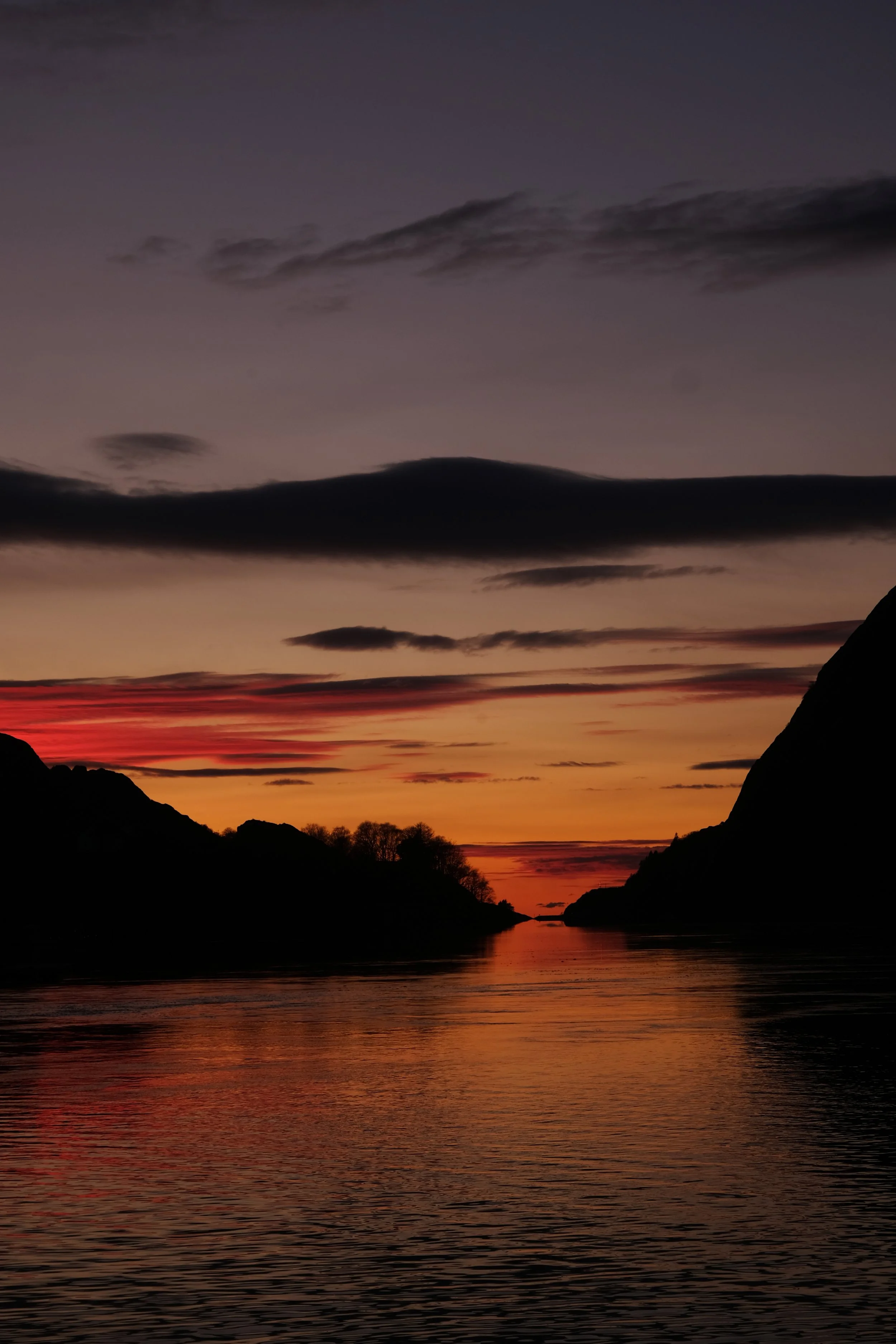 The very long sunsets of January seen from Logbua.