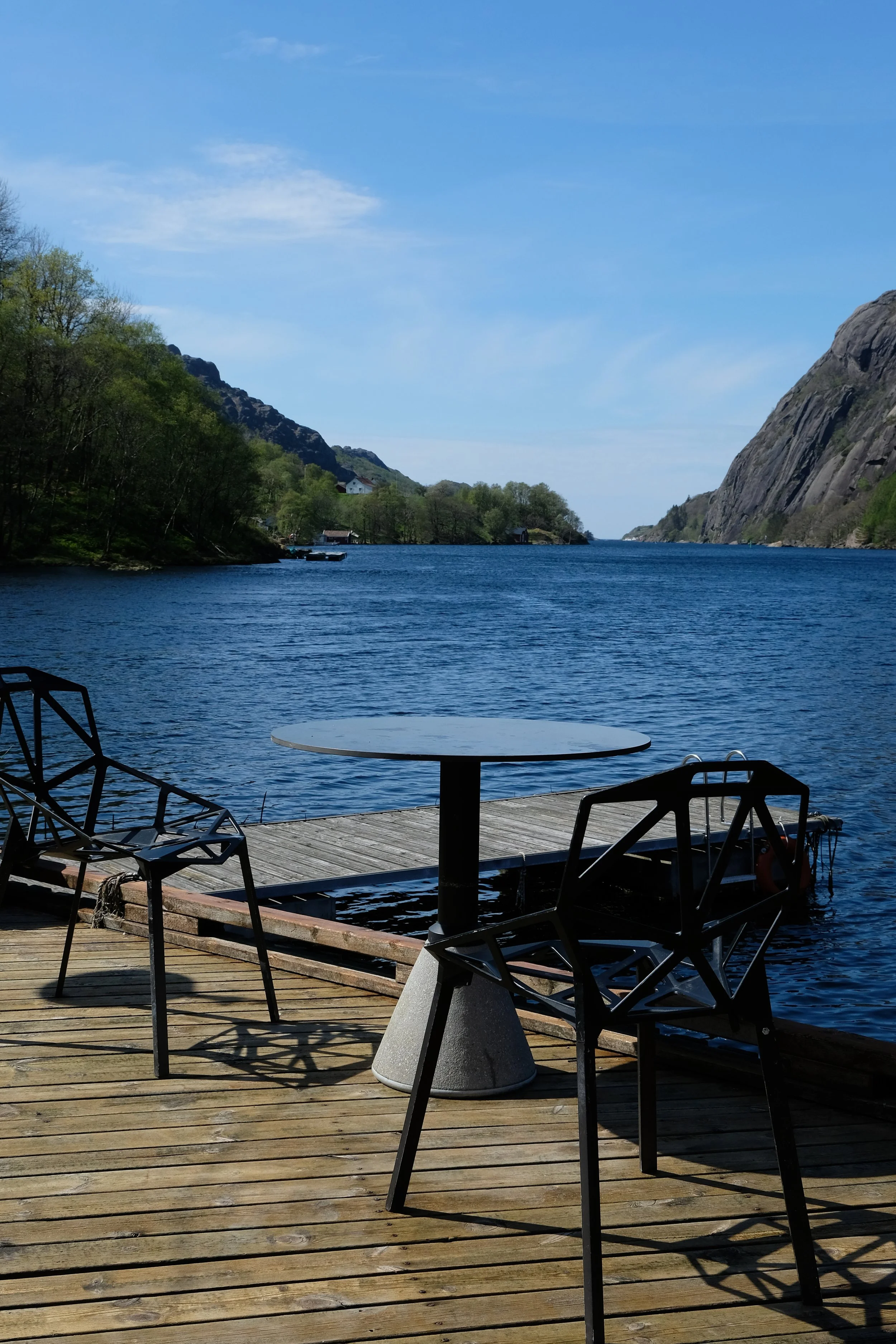 4 May 2024. Good temperature 25 degrees and trees got green during the first days of May.