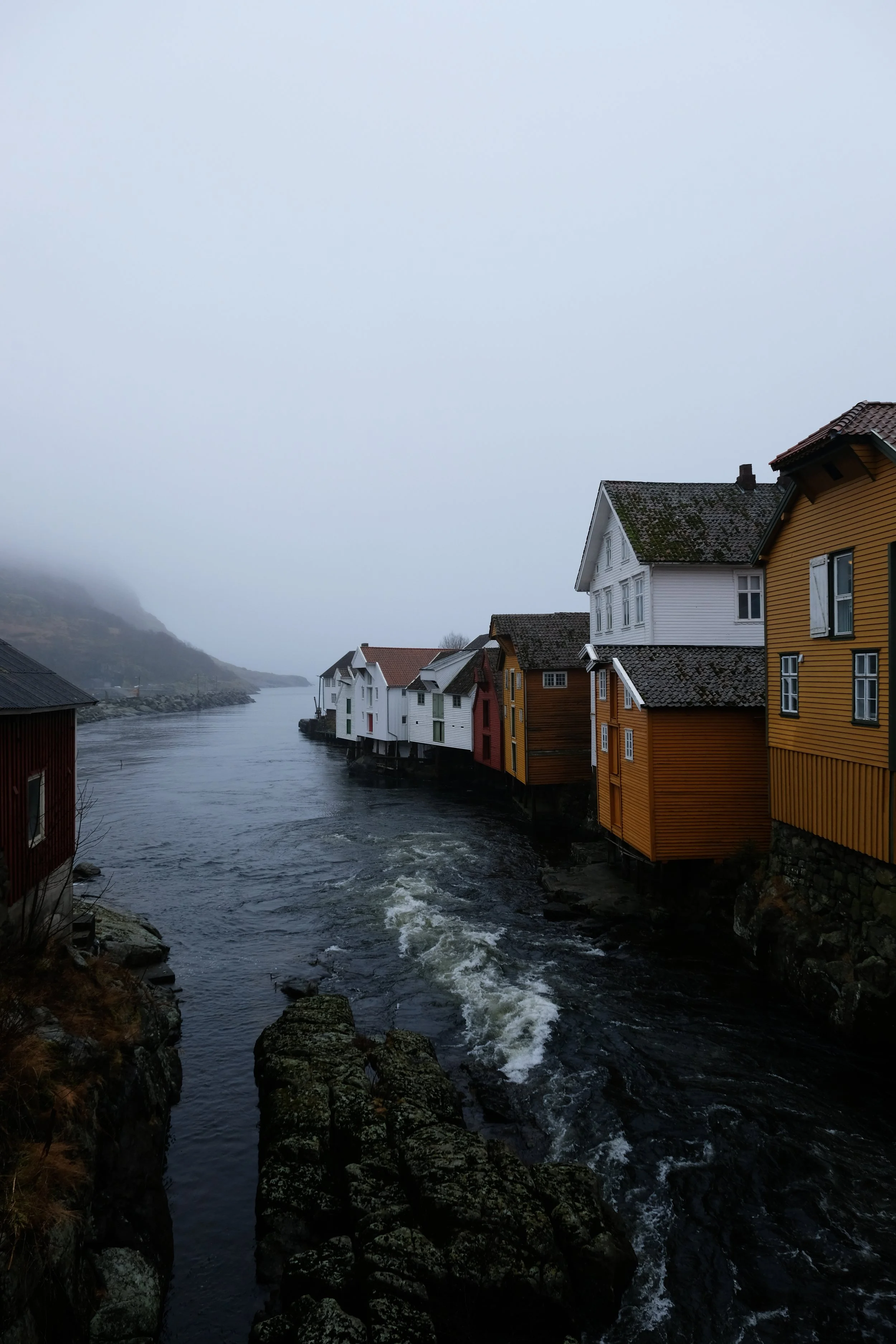 The nearby area of Logbua is very beautiful. Sogndalstrand 15.01.2025.