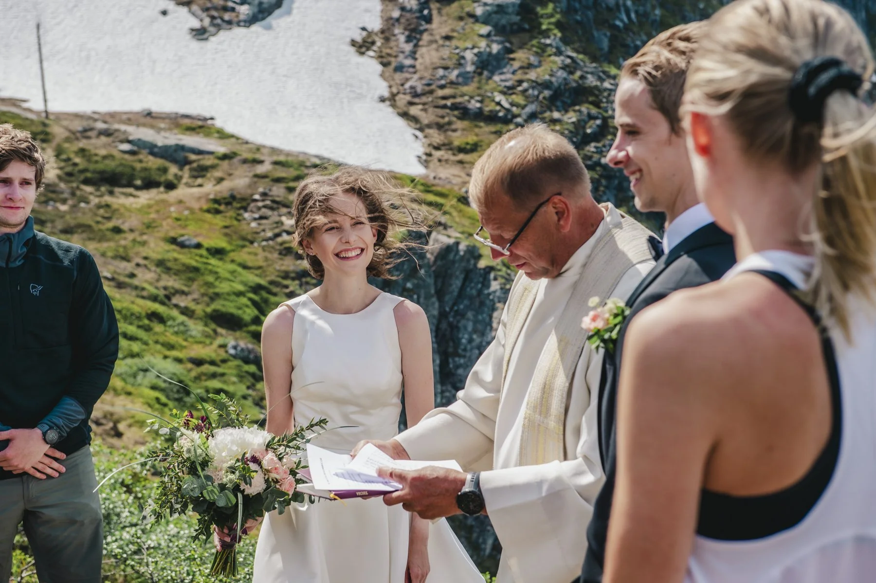 Fotograf Kristine Hellemo_wedding norway_fjellbryllup_-59.jpg