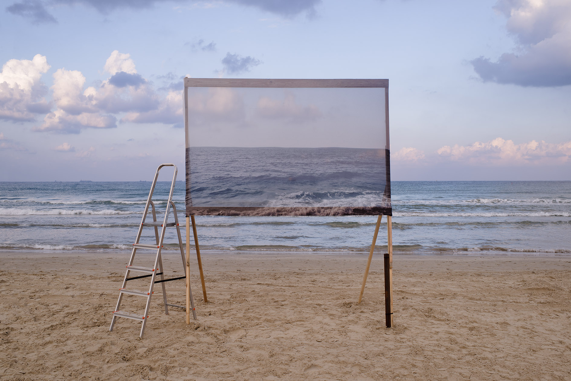 Untitled (sea and ladder), 2018