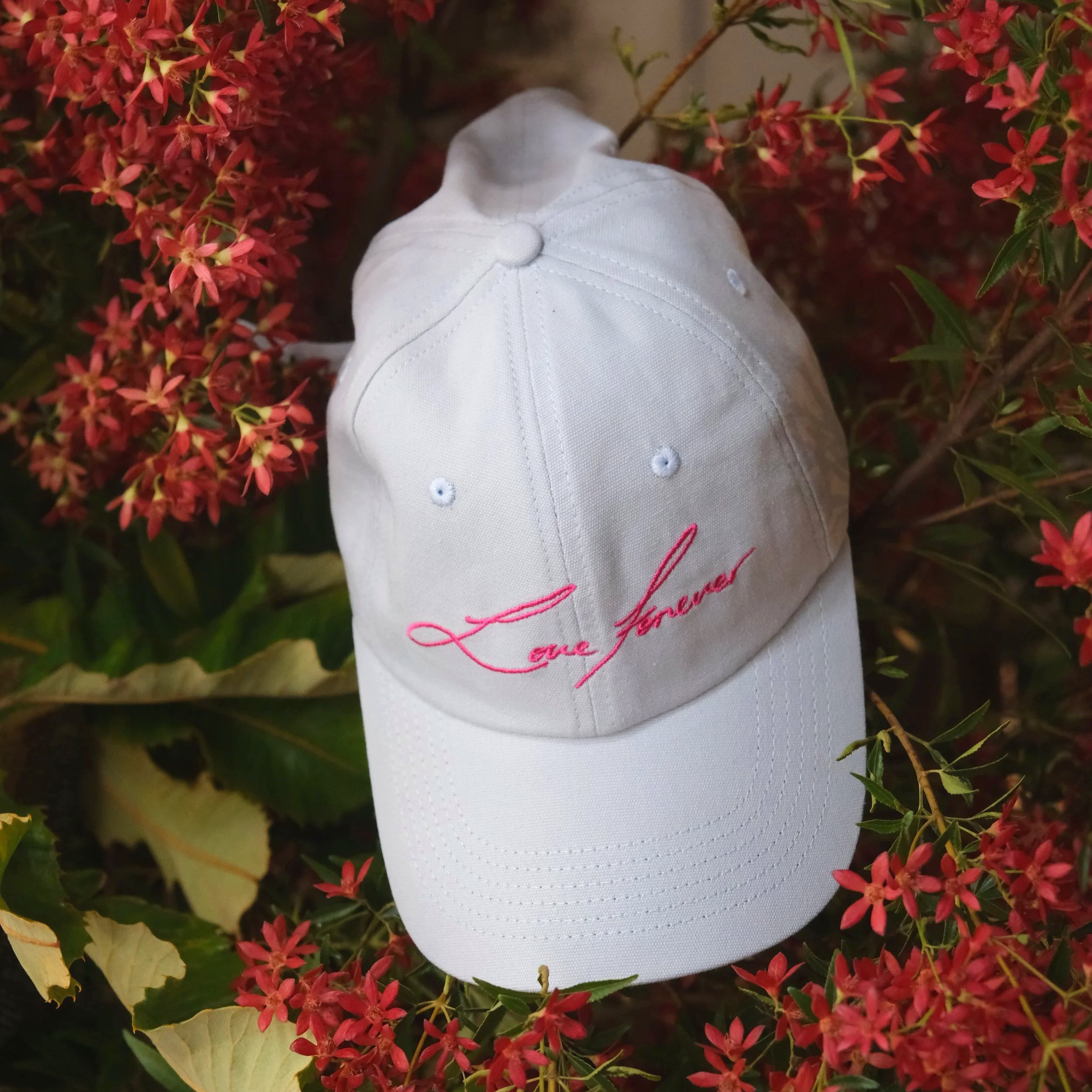 HAT_hero_22_BESS_florist_paddington_LOVEFOREVER_gift.png