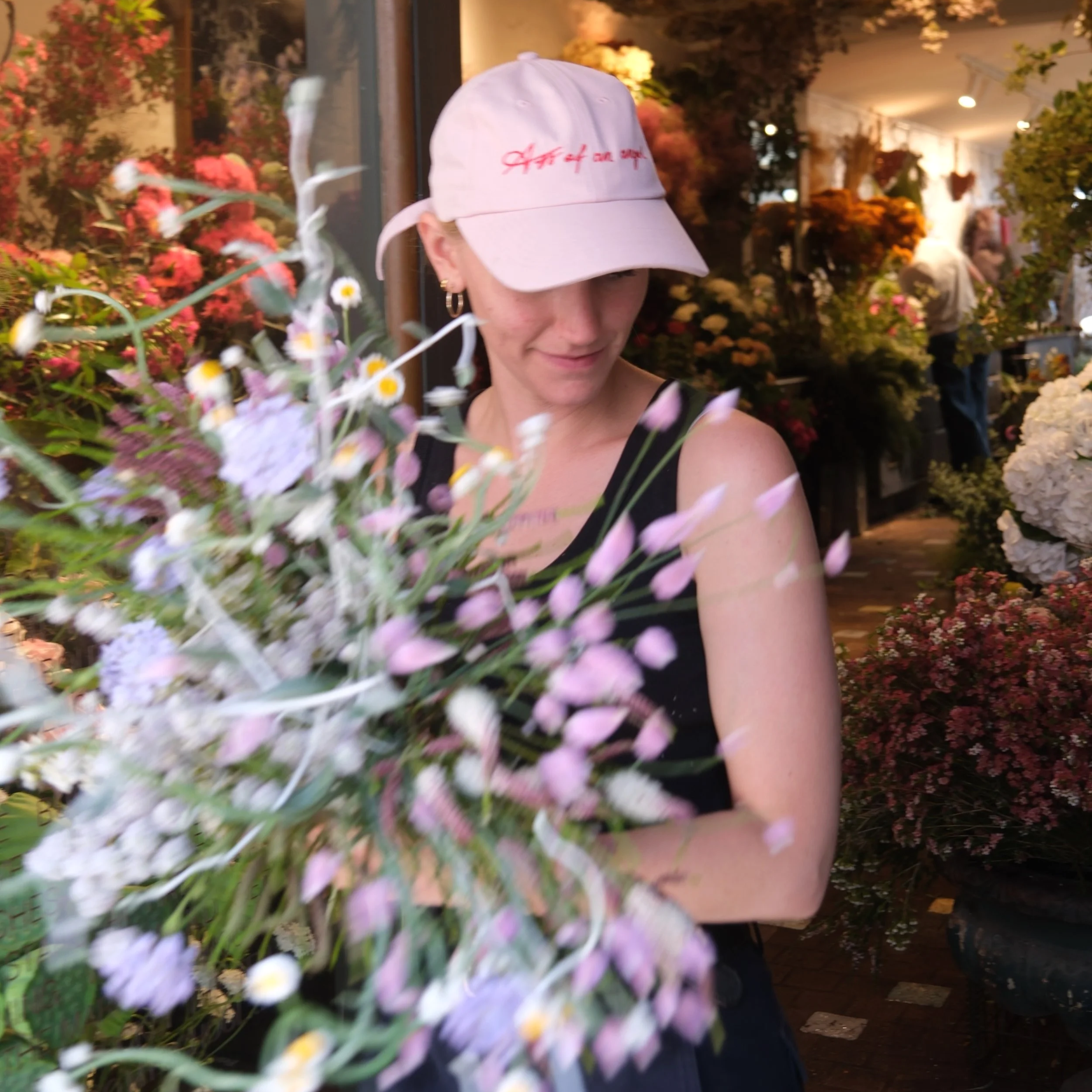 HAT_hero_2_BESS_florist_paddington_assofanangel_gift.png