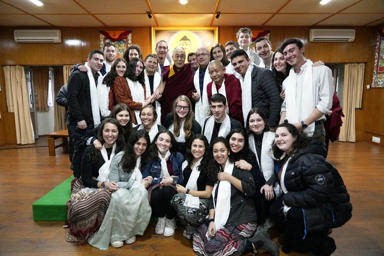 KIVUNIM gap-year students with the Dalai Lama in Jerusalem