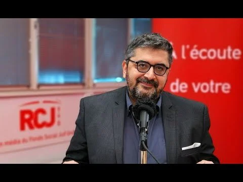 Lire la Politique, invité de Luce Perrot, Mohamed Sifaoui sur RCJ (Copy)