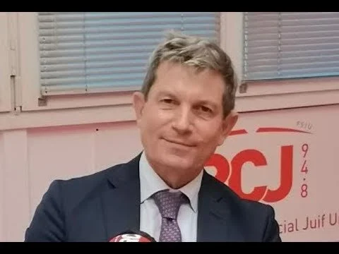 Lire la Politique, invité de Luce Perrot, Louis Gautier sur RCJ (Copy)