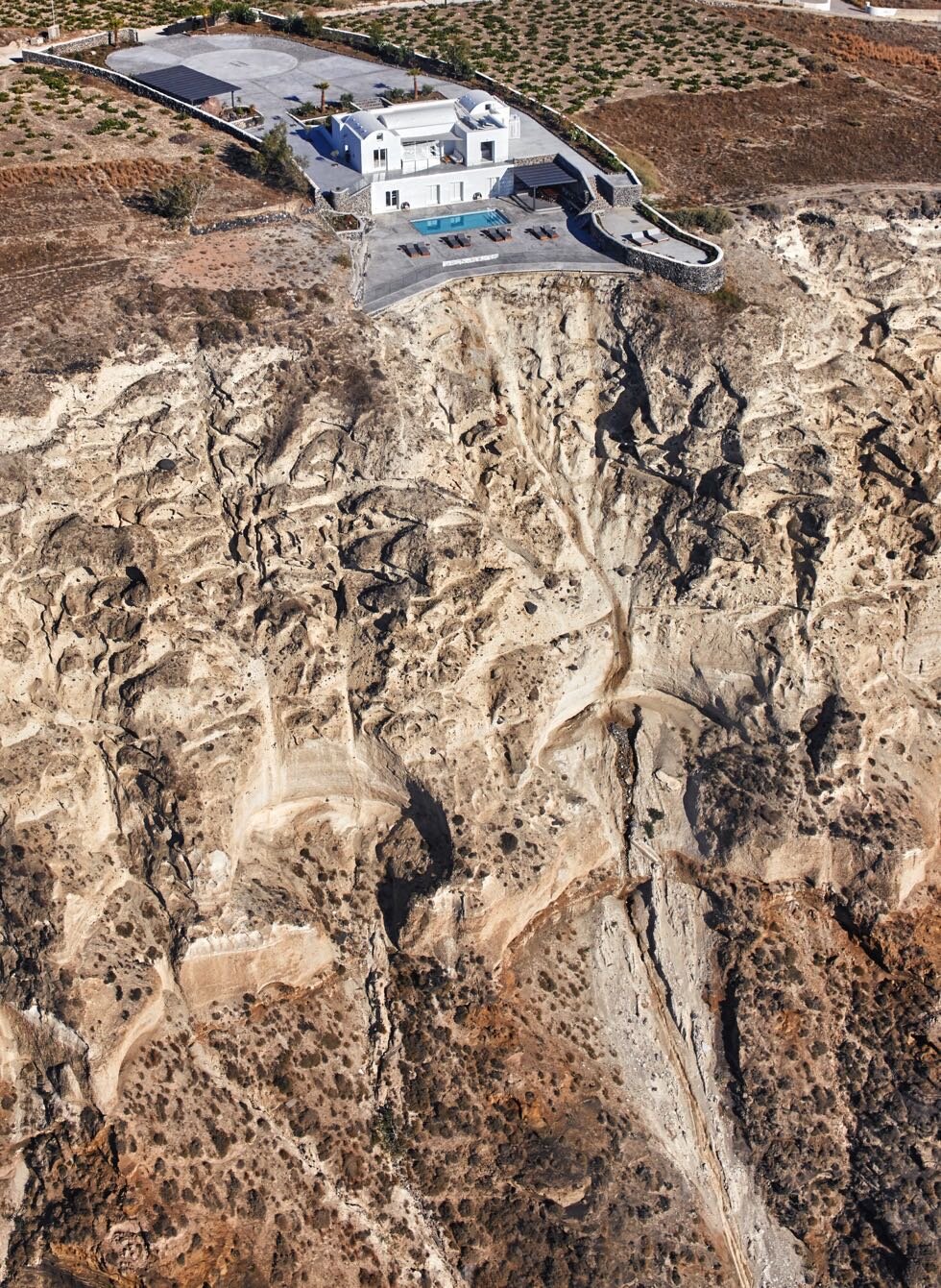 nafsika_estate_villa_santorini-101.jpg