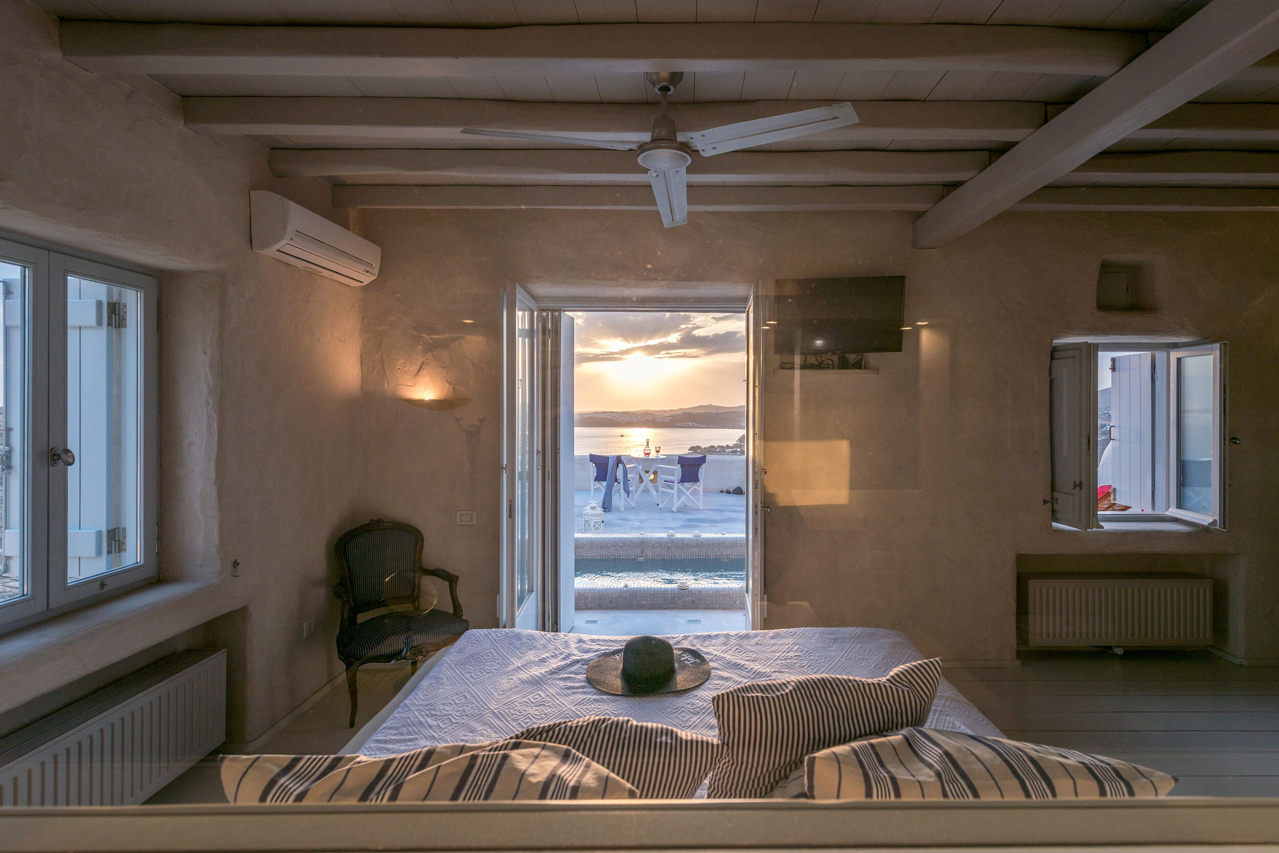 Elxis master bedroom 22_800_1577.jpg