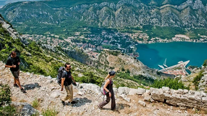 hiking+s.jpg