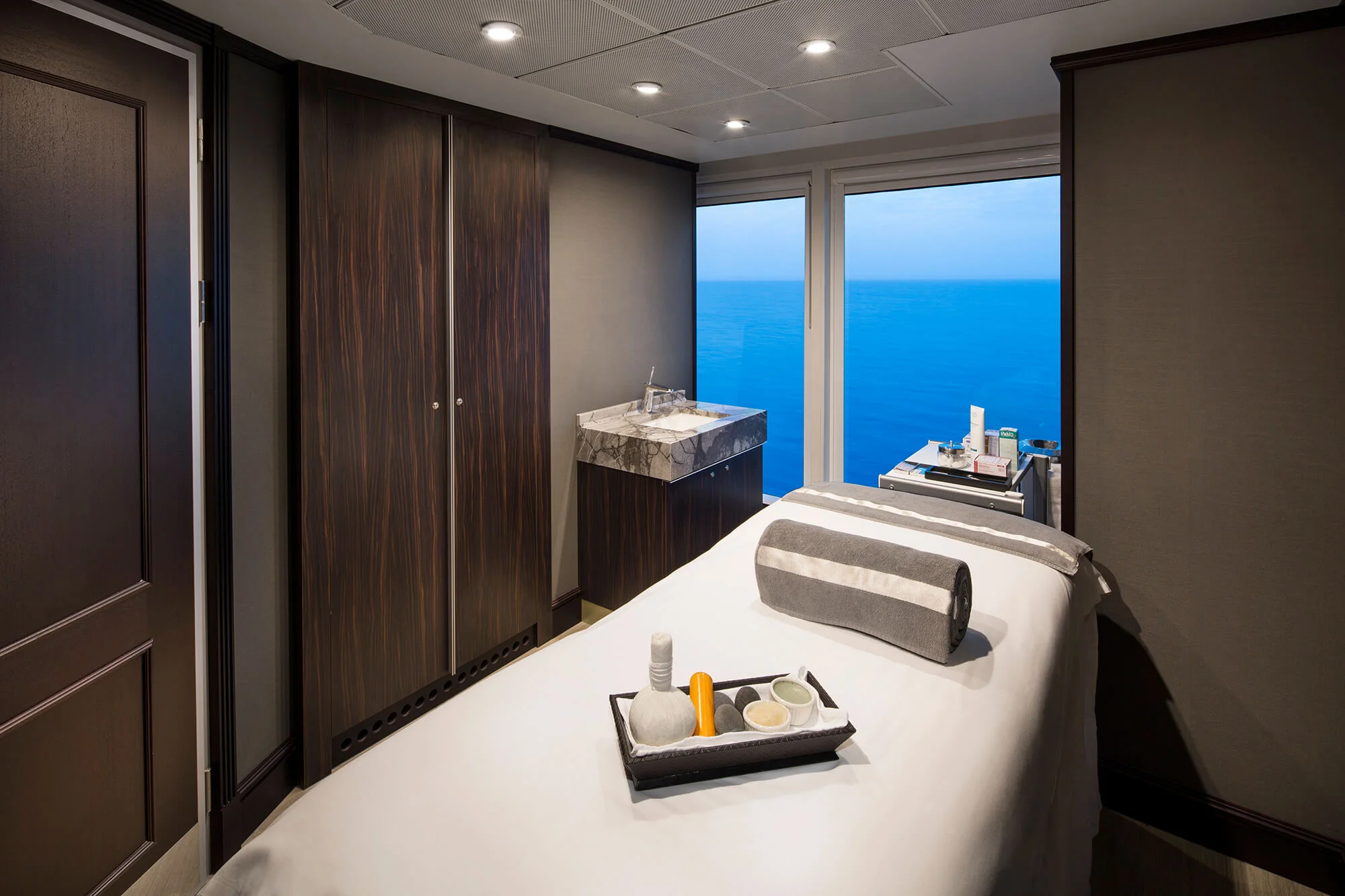 treatment_room.jpg