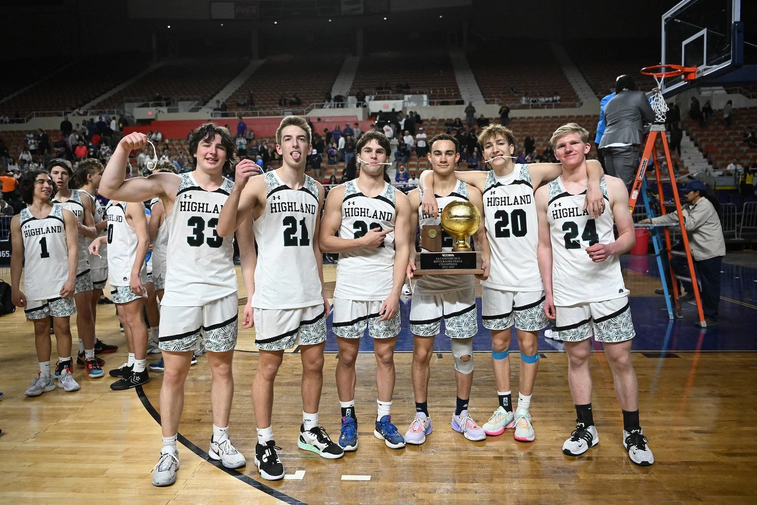 HIGHLAND BASKETBALL