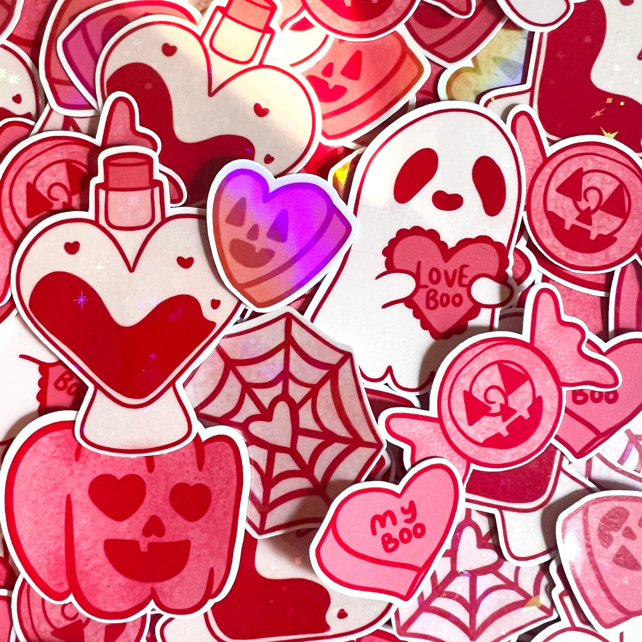 TWO new sticker sets just in time for Halloween! The Hearts &amp; Haunts and Groovy Halloween collections are up on my shop now 🧡💕💜
#stickershop #cutestickers #handmadestickers #vinylstickers #shopsmallbiz #shoplocalartists #shoplocalcincinnati #c