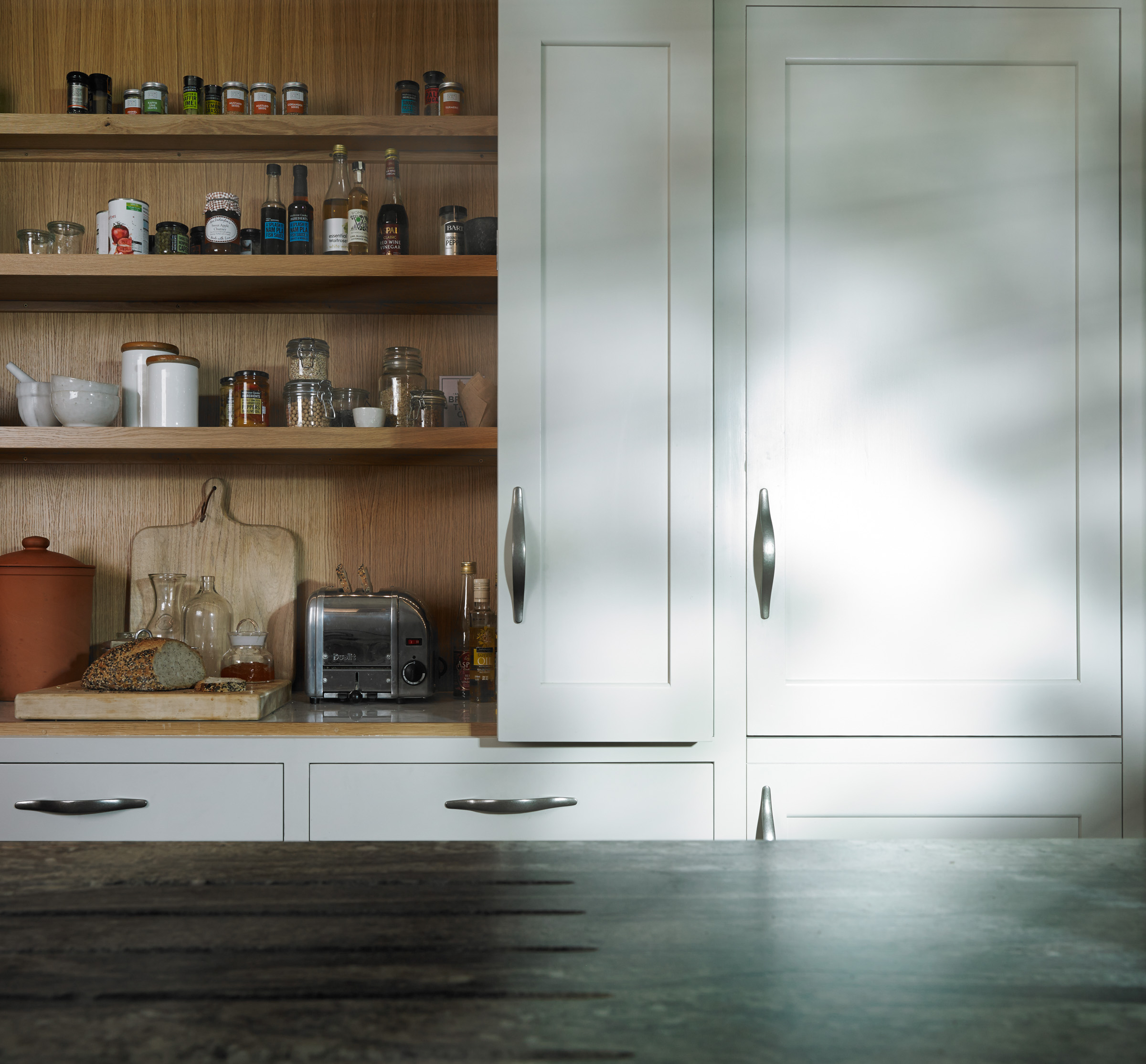 Figura_Contemporary Kitchen_07.jpg